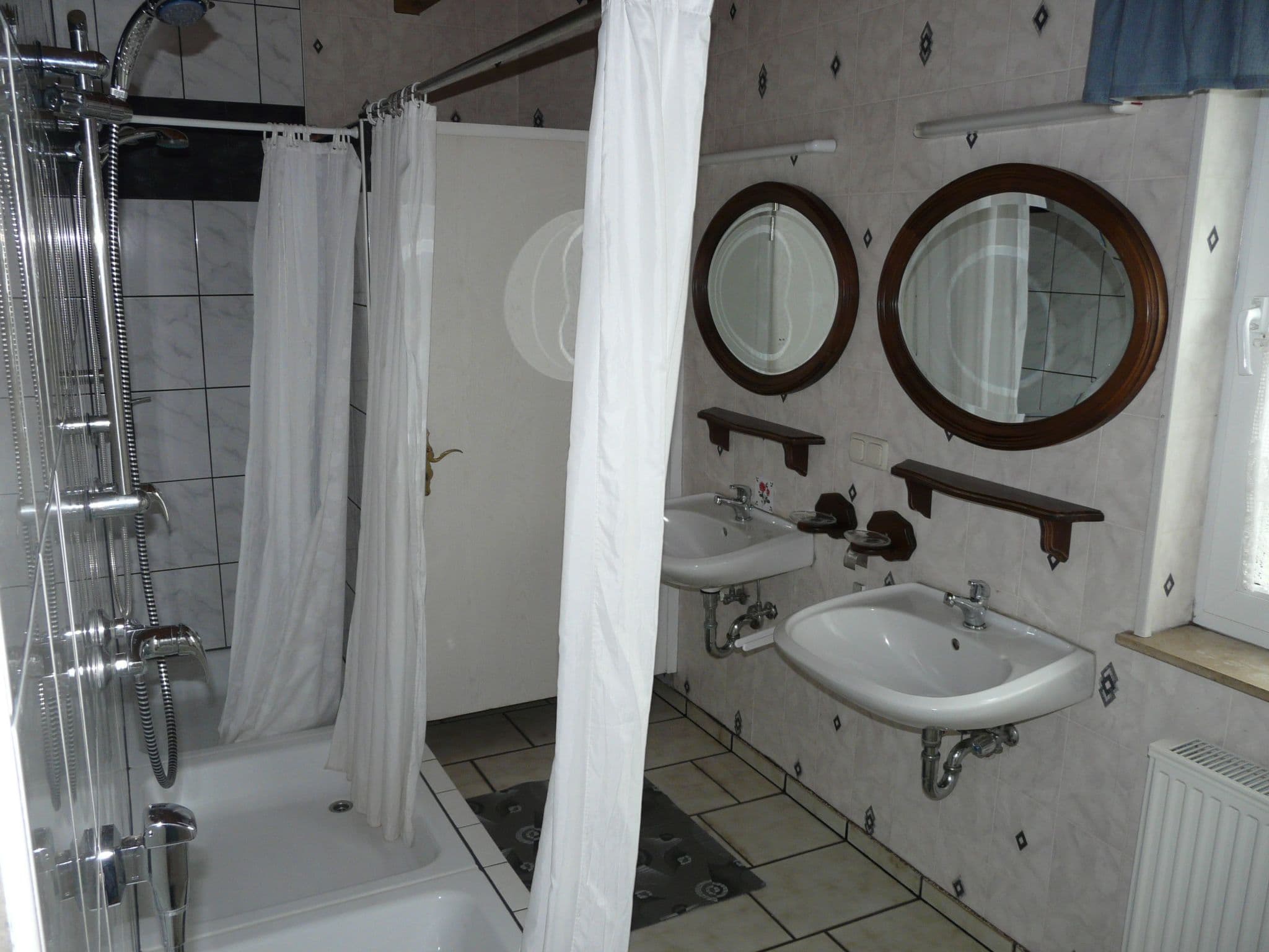 Gallery Image 17
