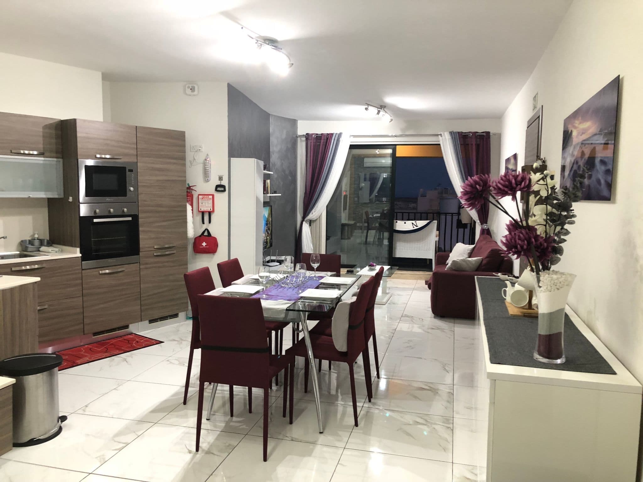 Kitchen / Dining Room