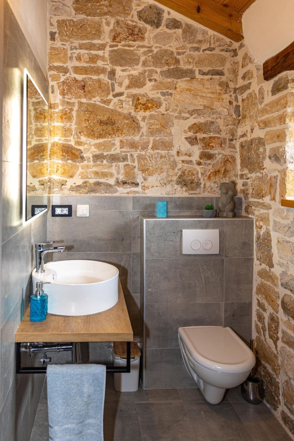 Bathroom / Wellness