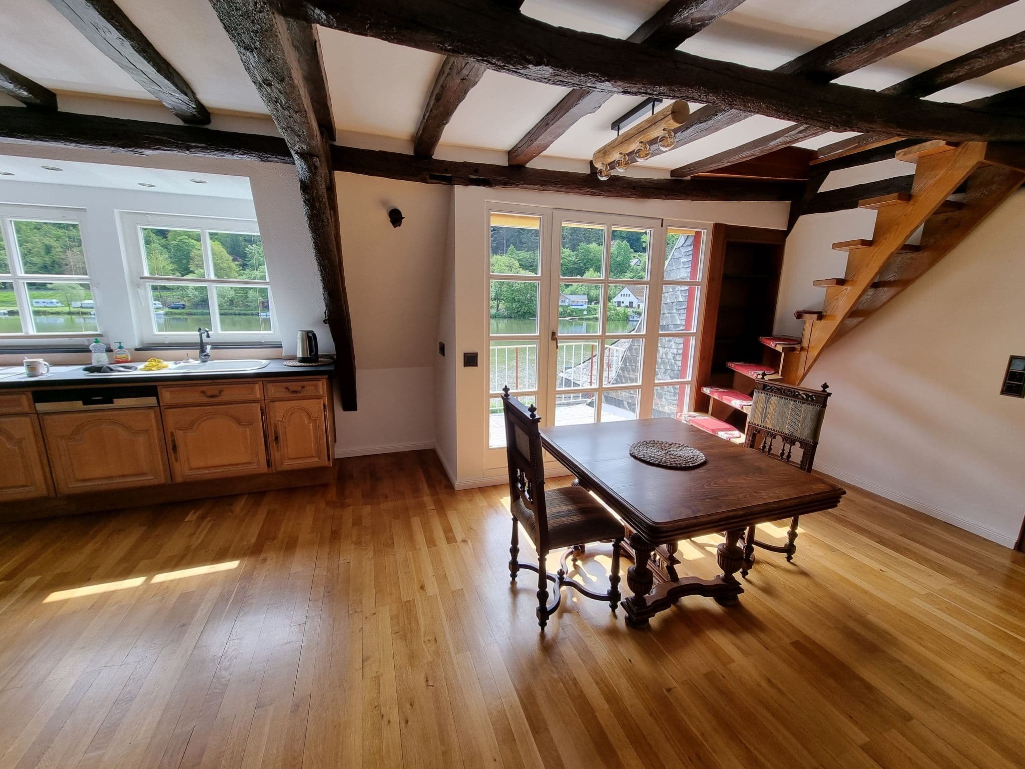 Kitchen / Dining Room
