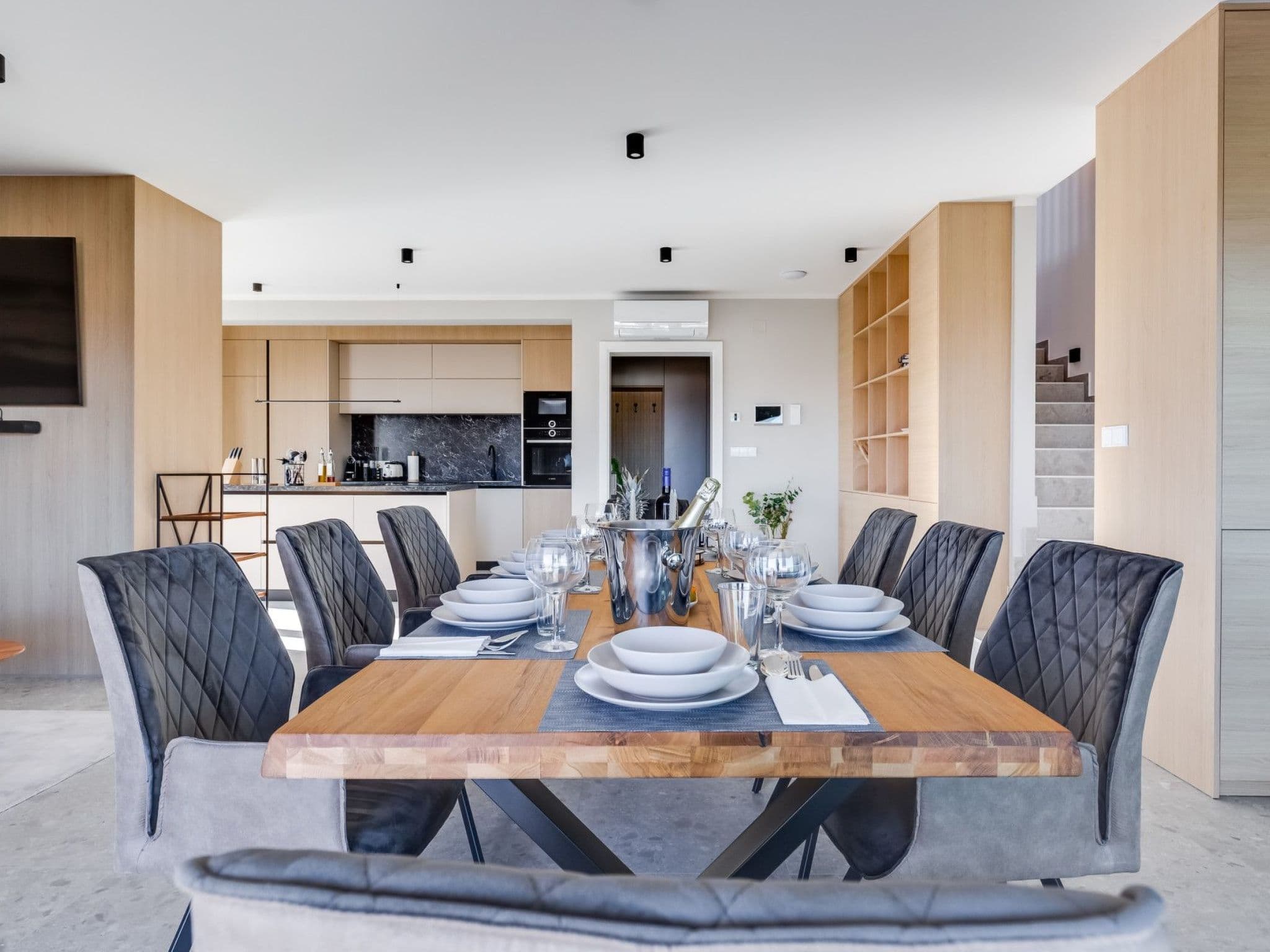 Kitchen / Dining Room