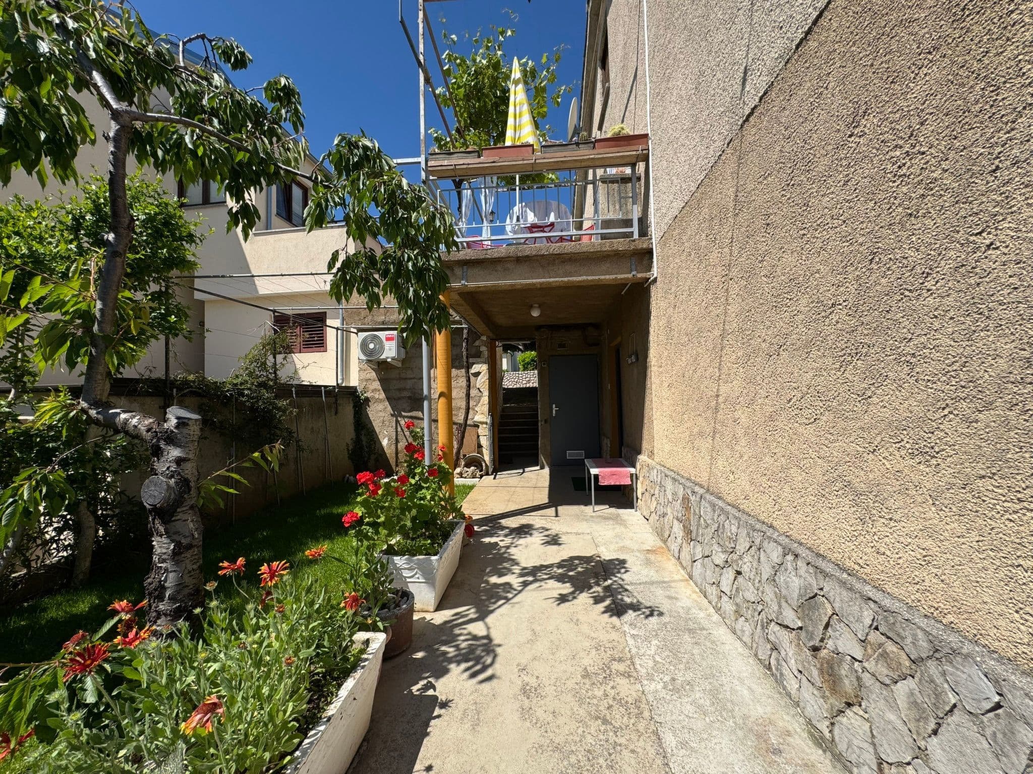 Gallery Image 31