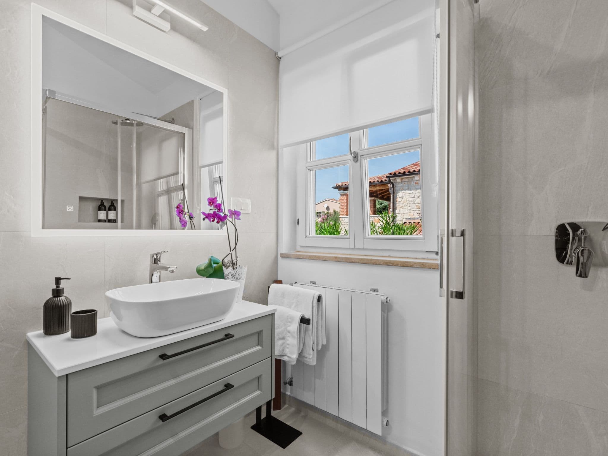 Bathroom / Wellness