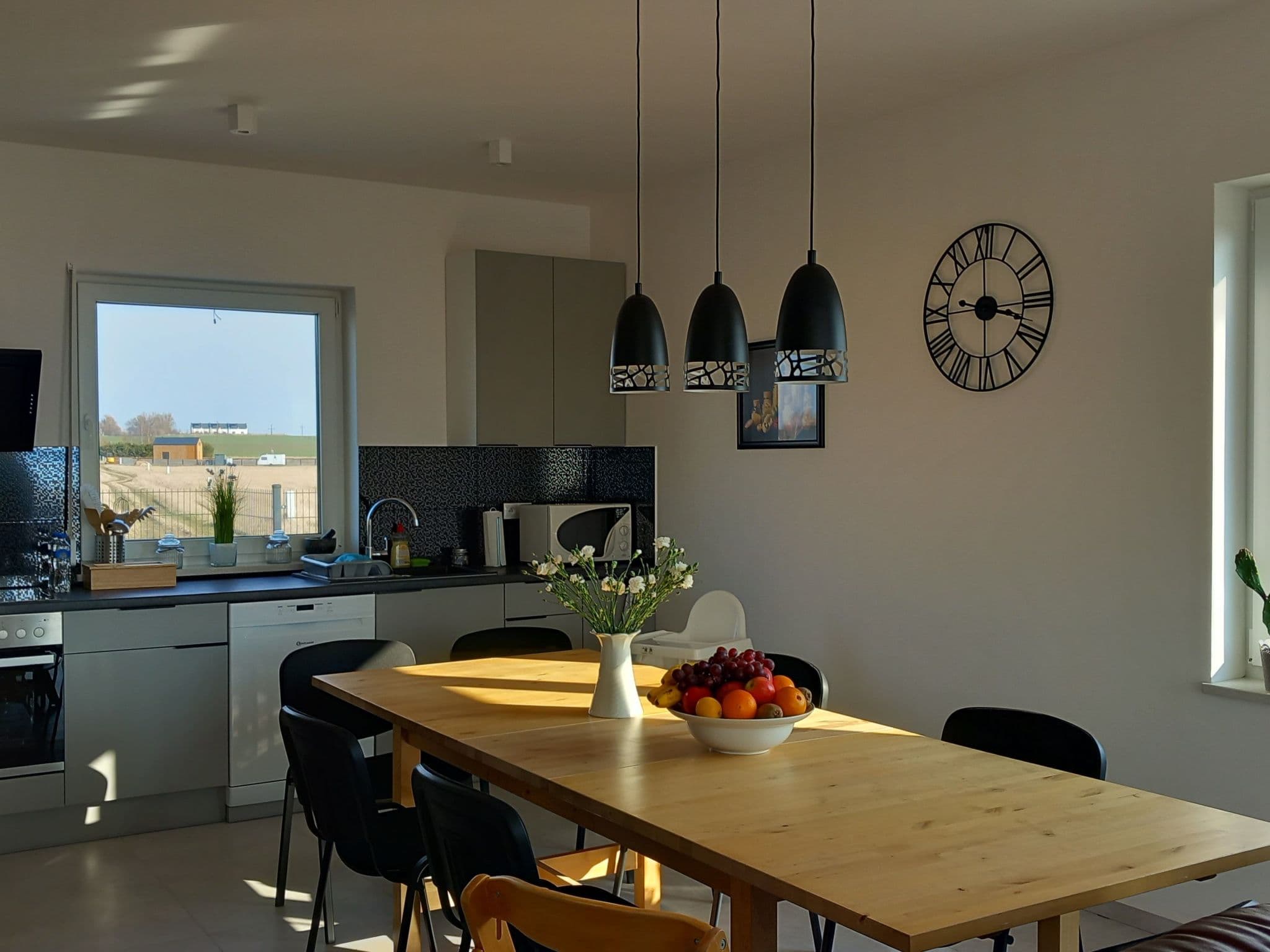 Kitchen / Dining Room