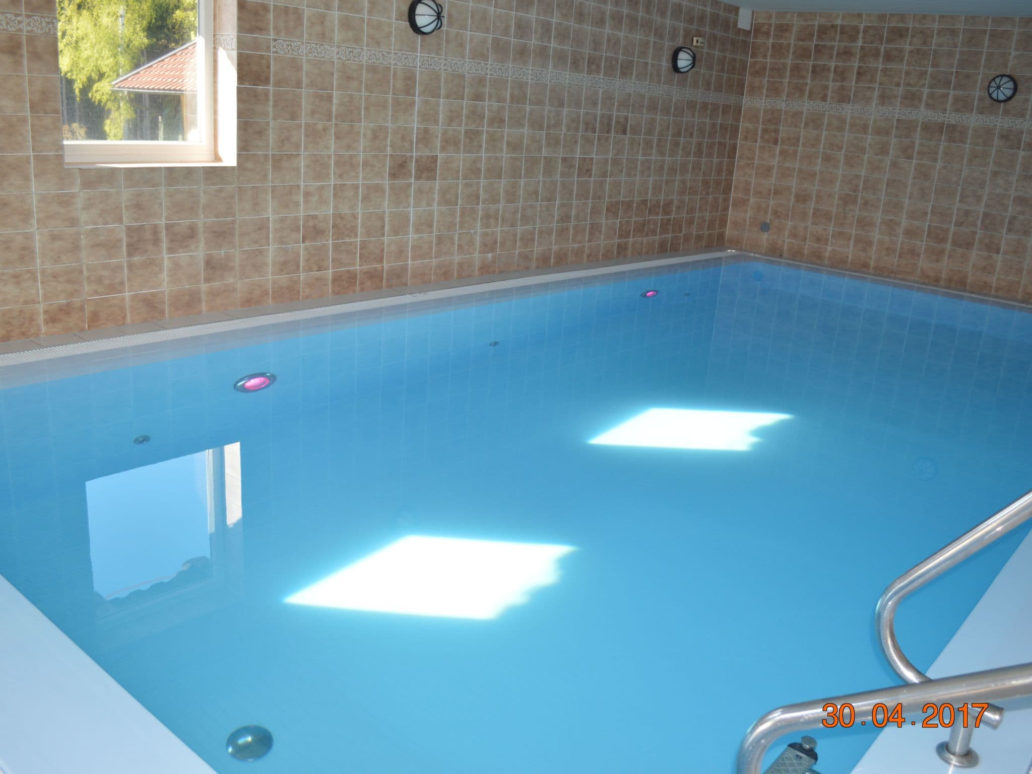 Pool Indoor