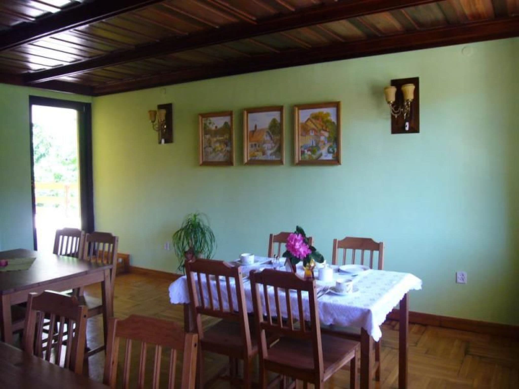 Gallery Image 13
