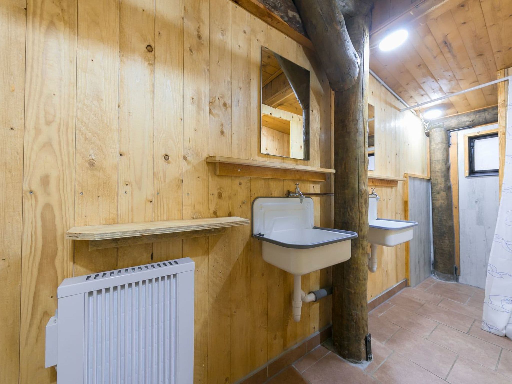 Gallery Image 18