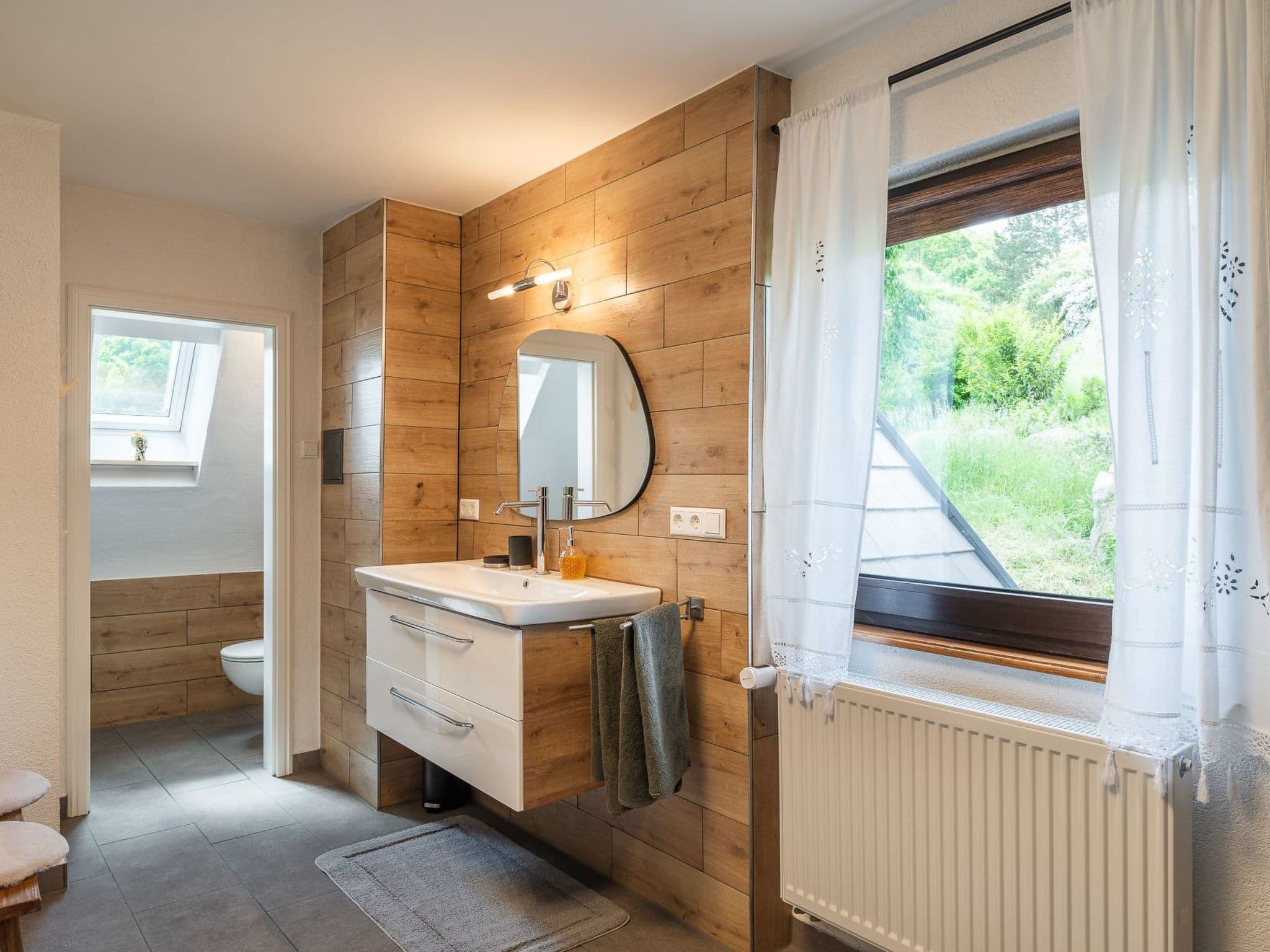 Bathroom / Wellness