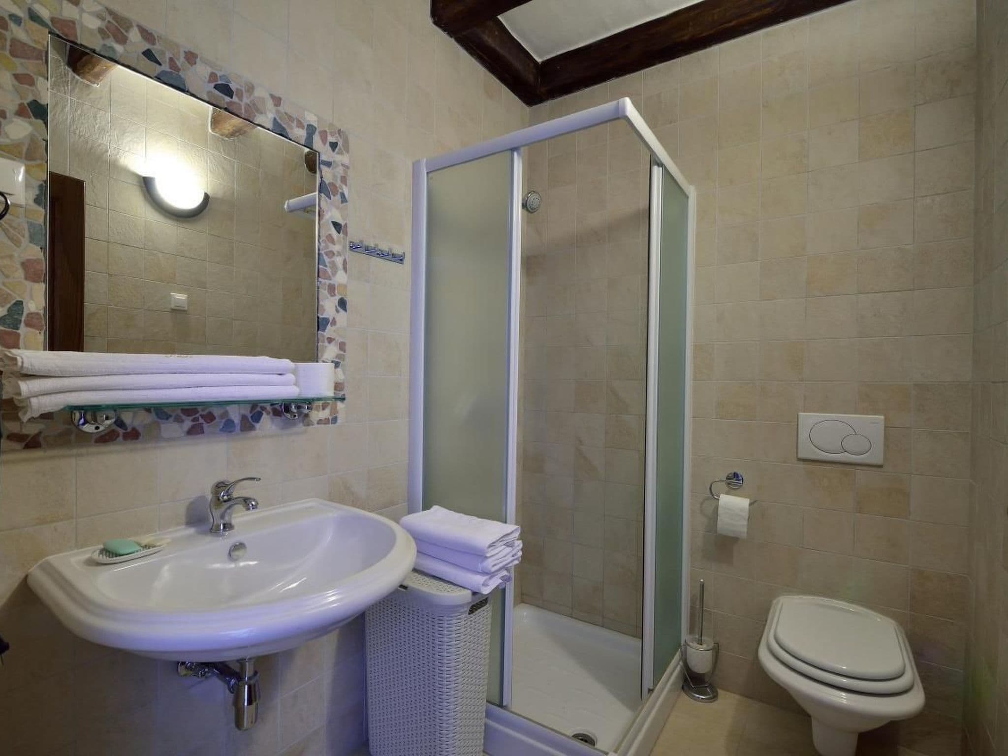 Gallery Image 12