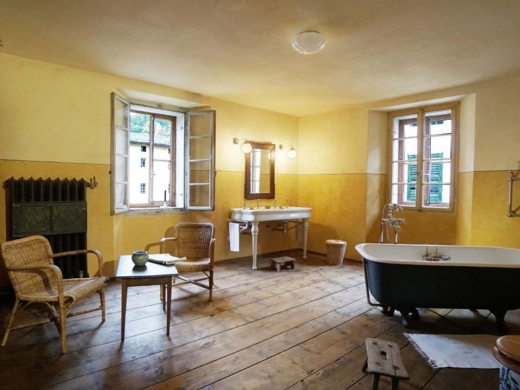 Bathroom / Wellness