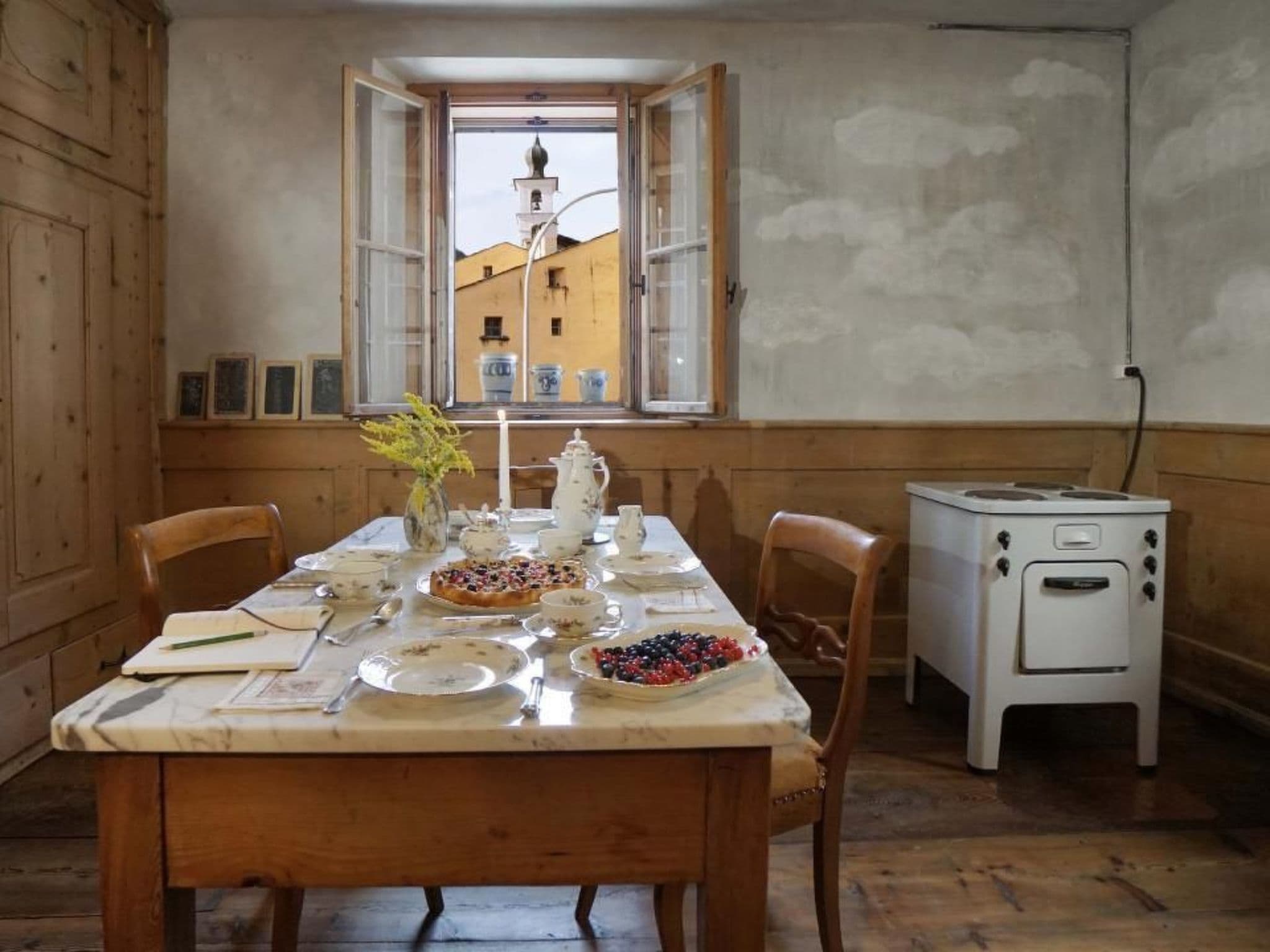 Kitchen / Dining Room