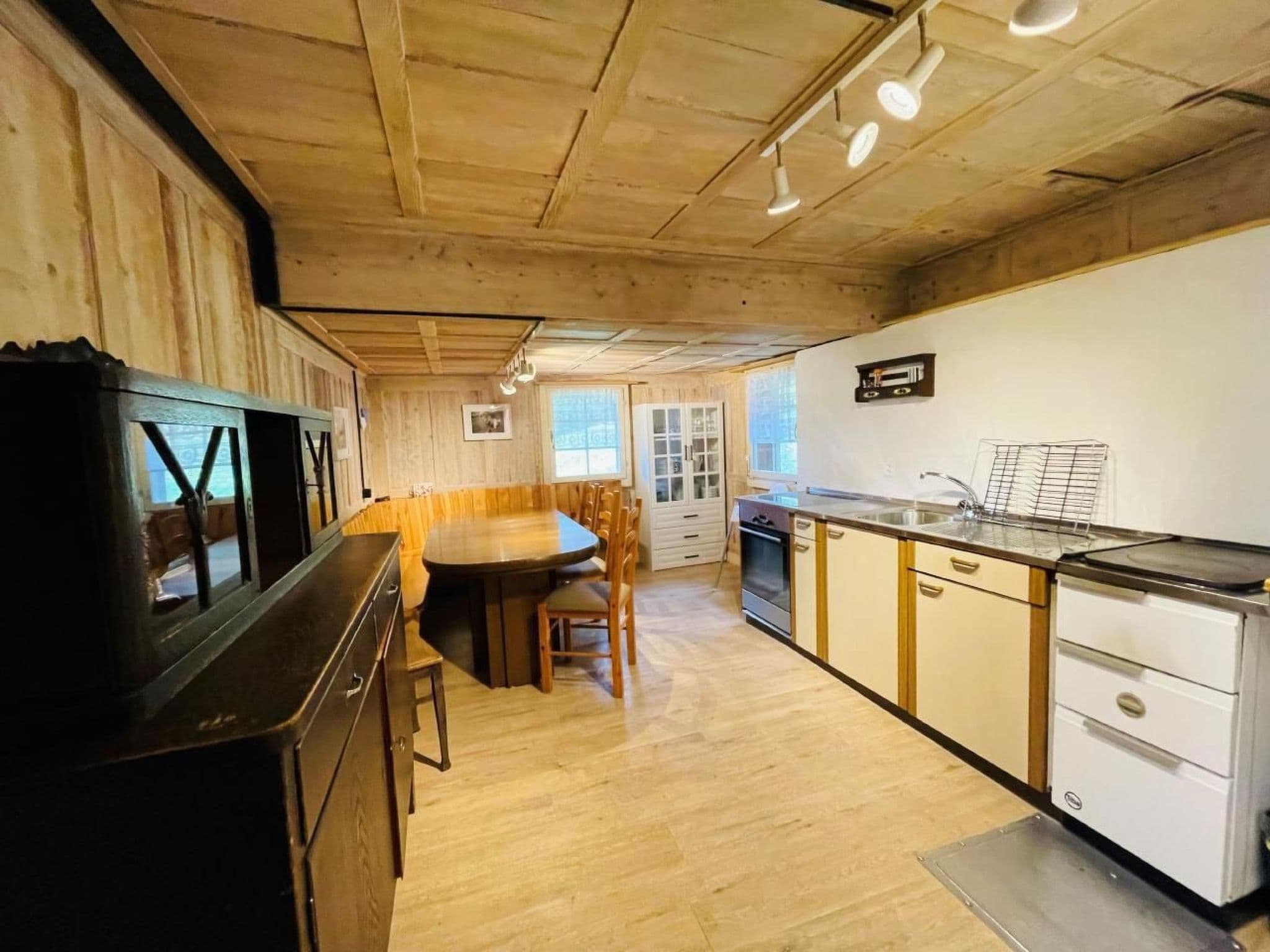 Gallery Image 17
