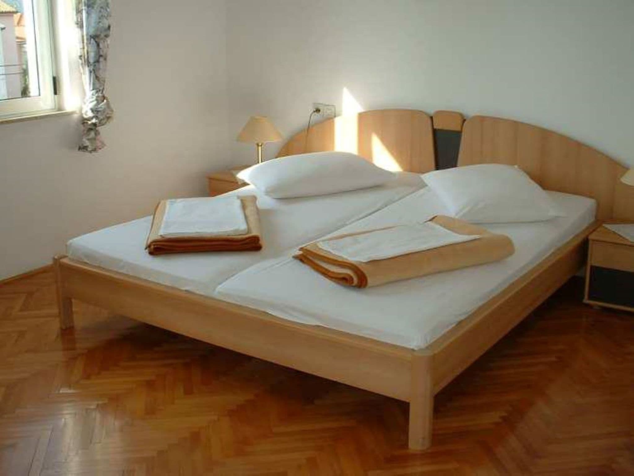 Gallery Image 15