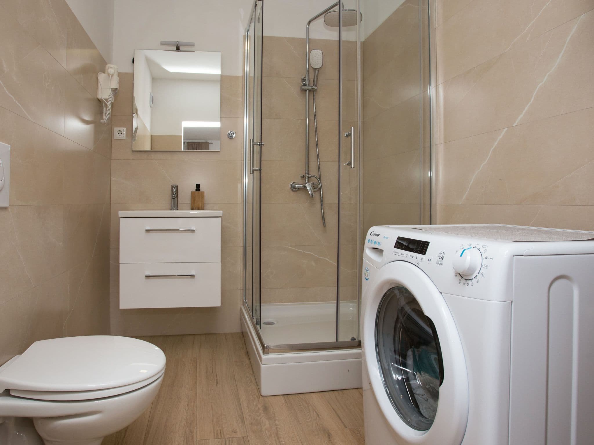 Bathroom / Wellness