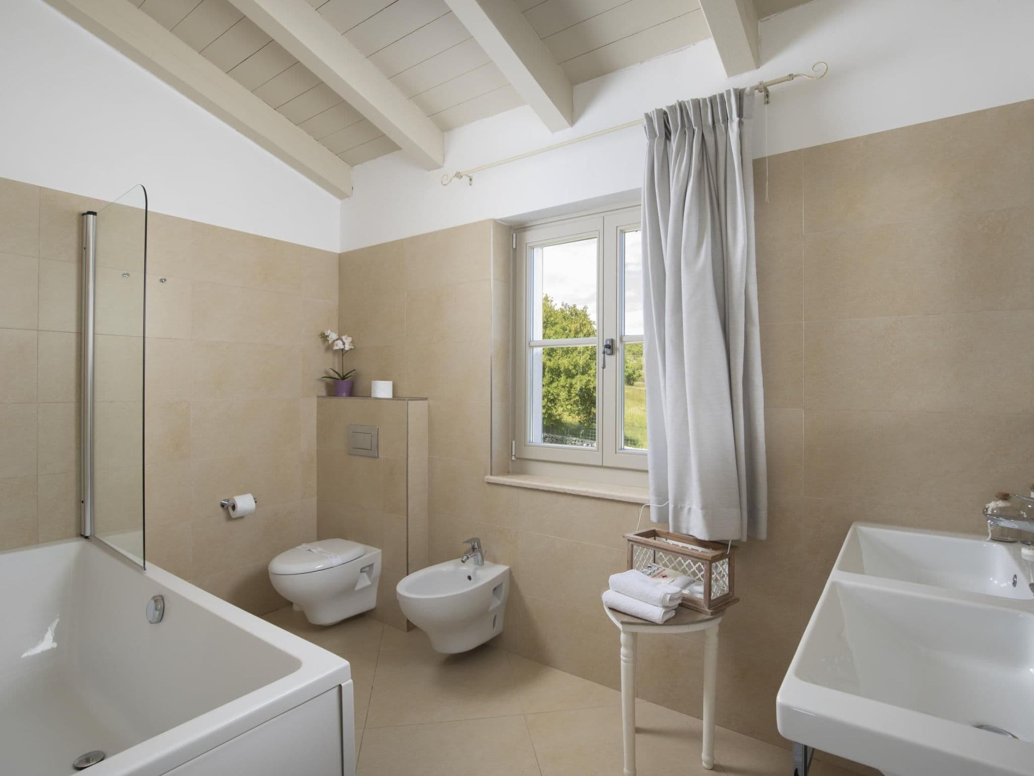 Bathroom / Wellness