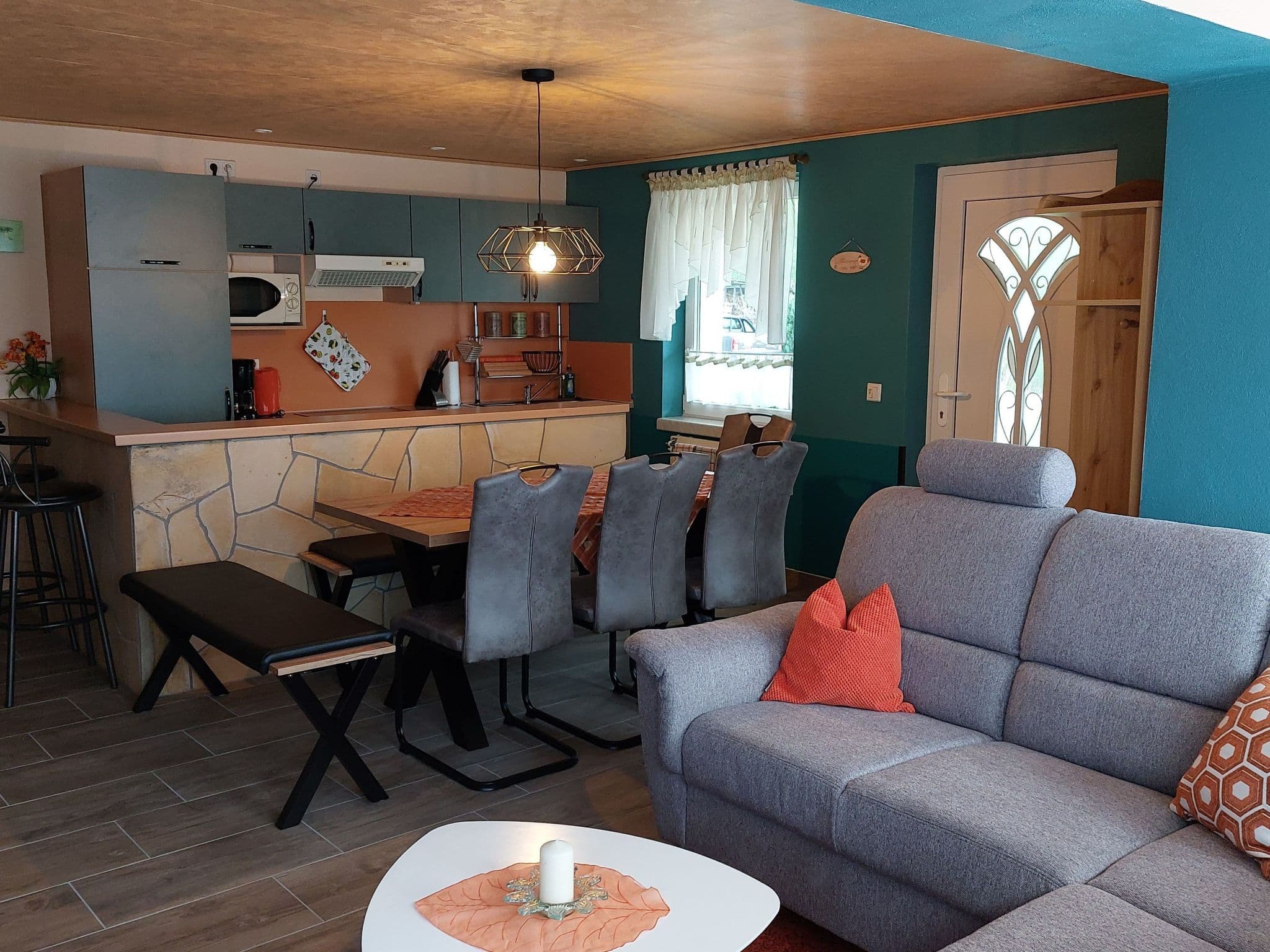Kitchen / Dining Room