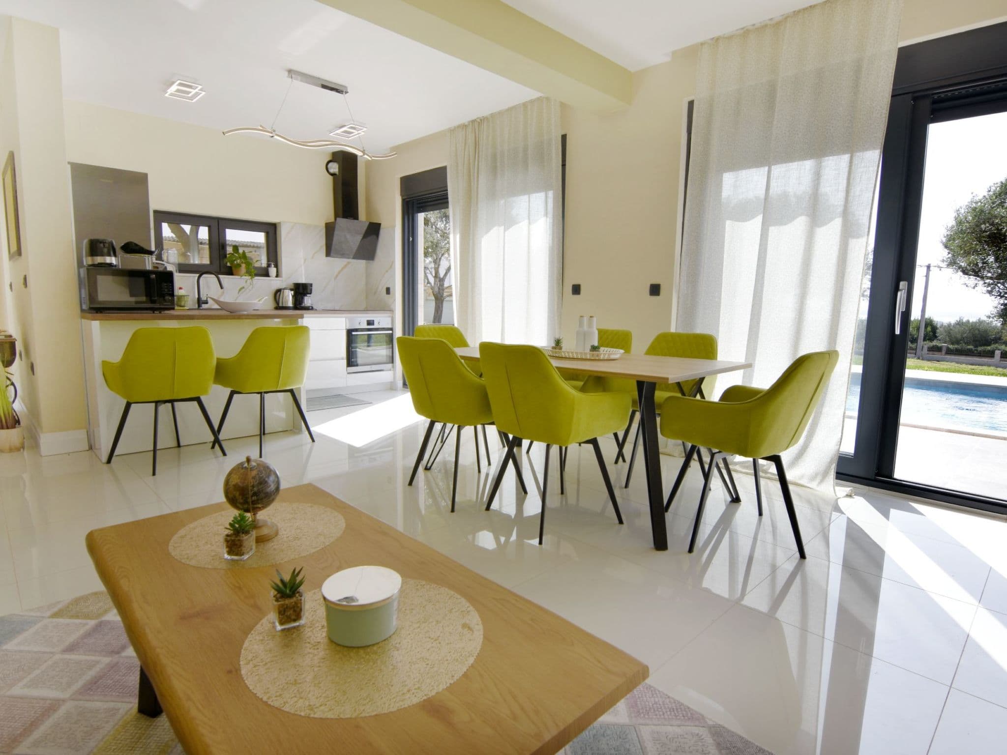 Kitchen / Dining Room