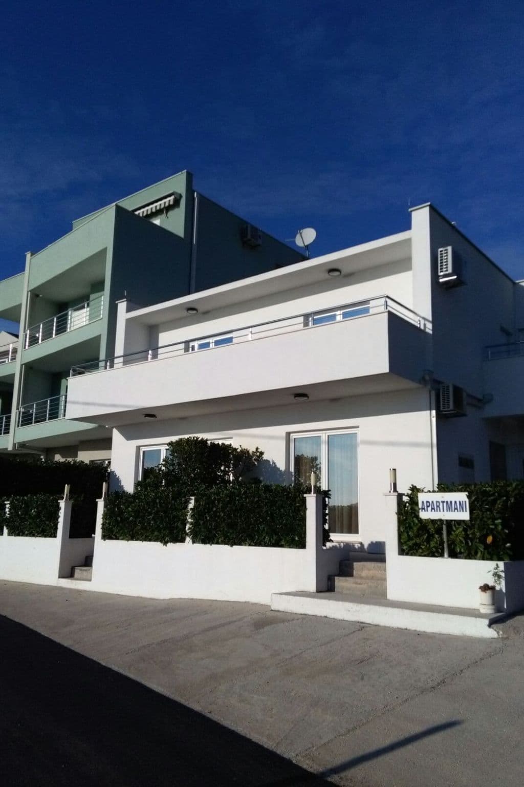 Gallery Image 15