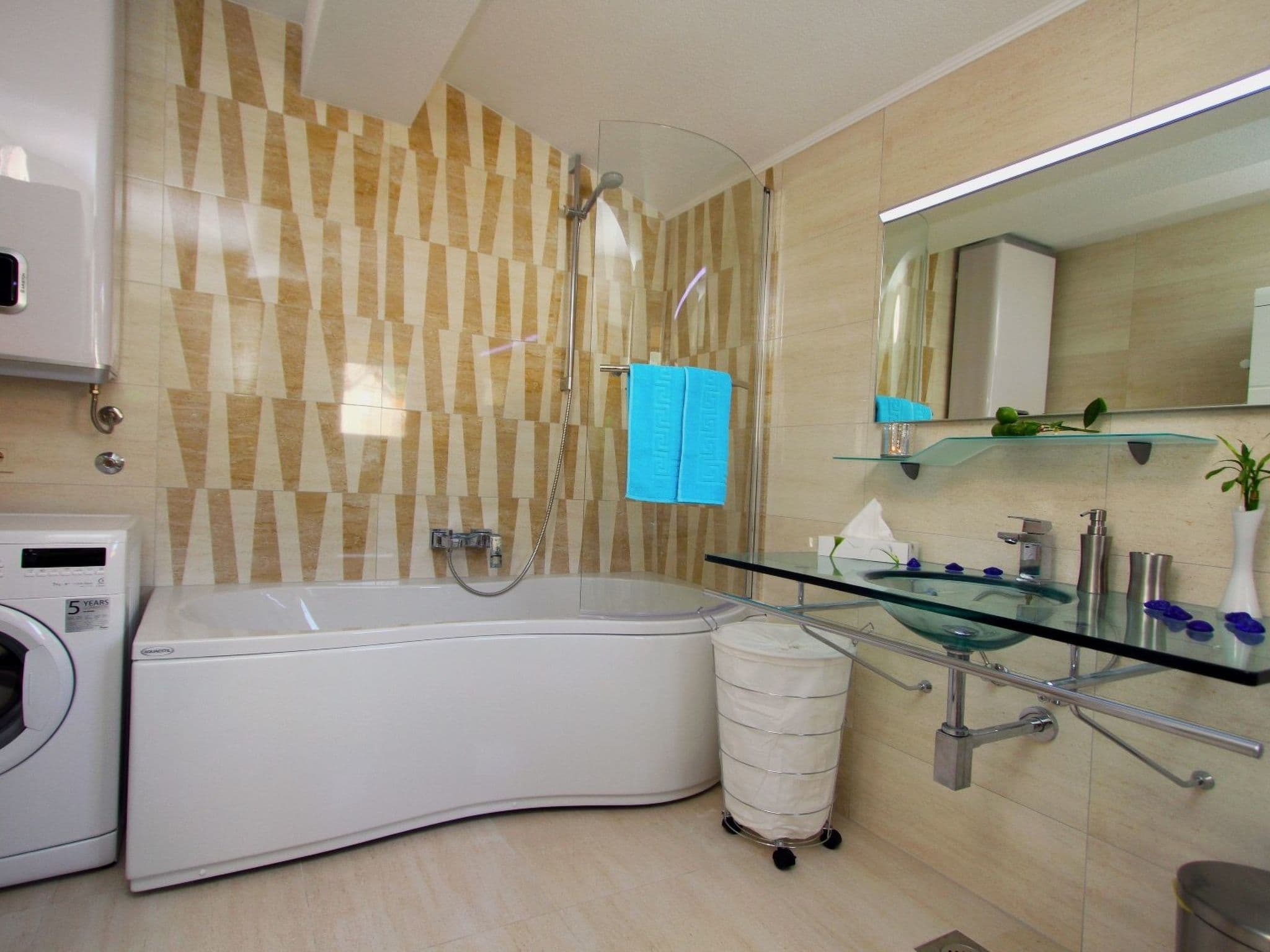 Bathroom / Wellness