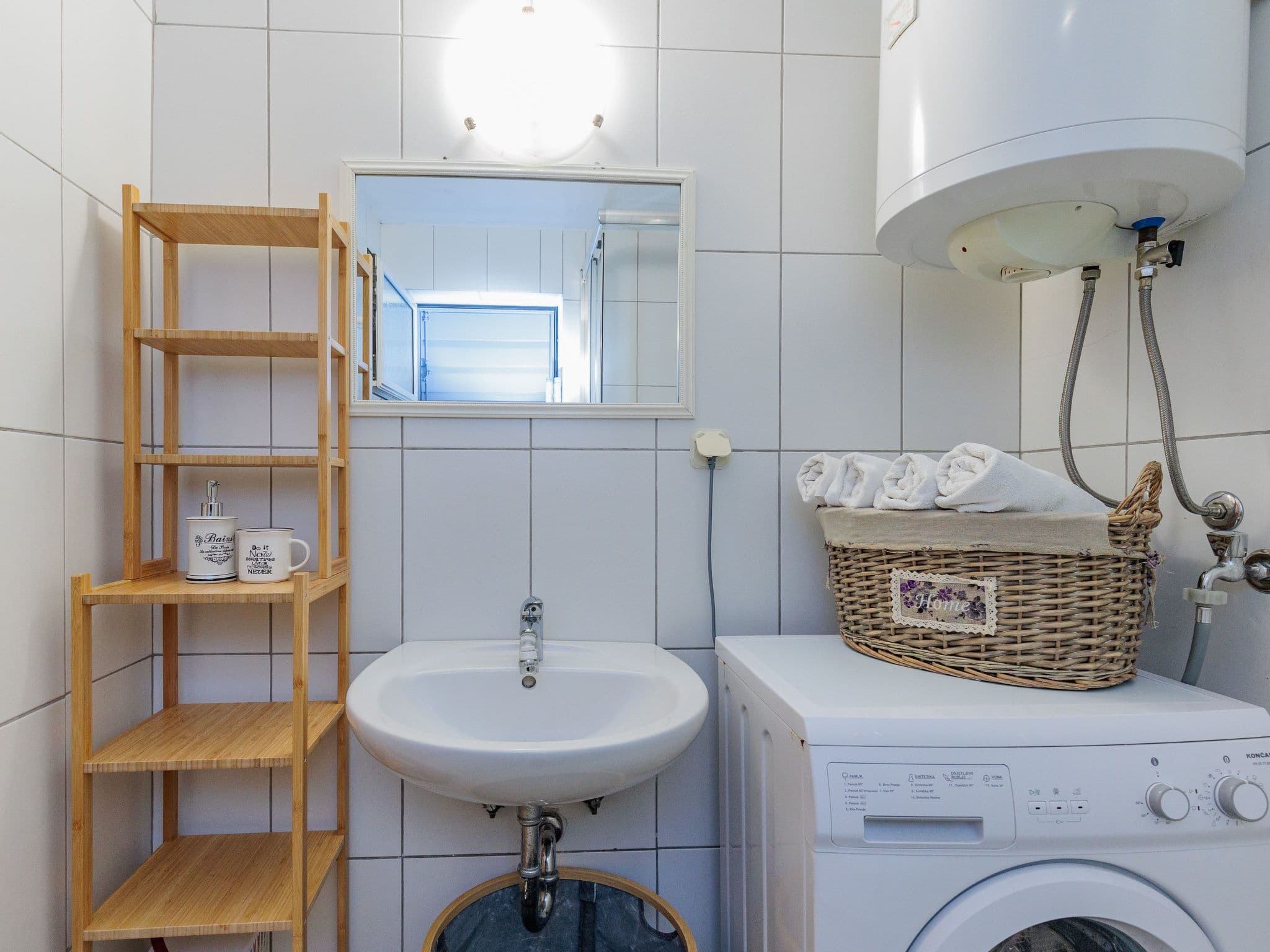 Bathroom / Wellness