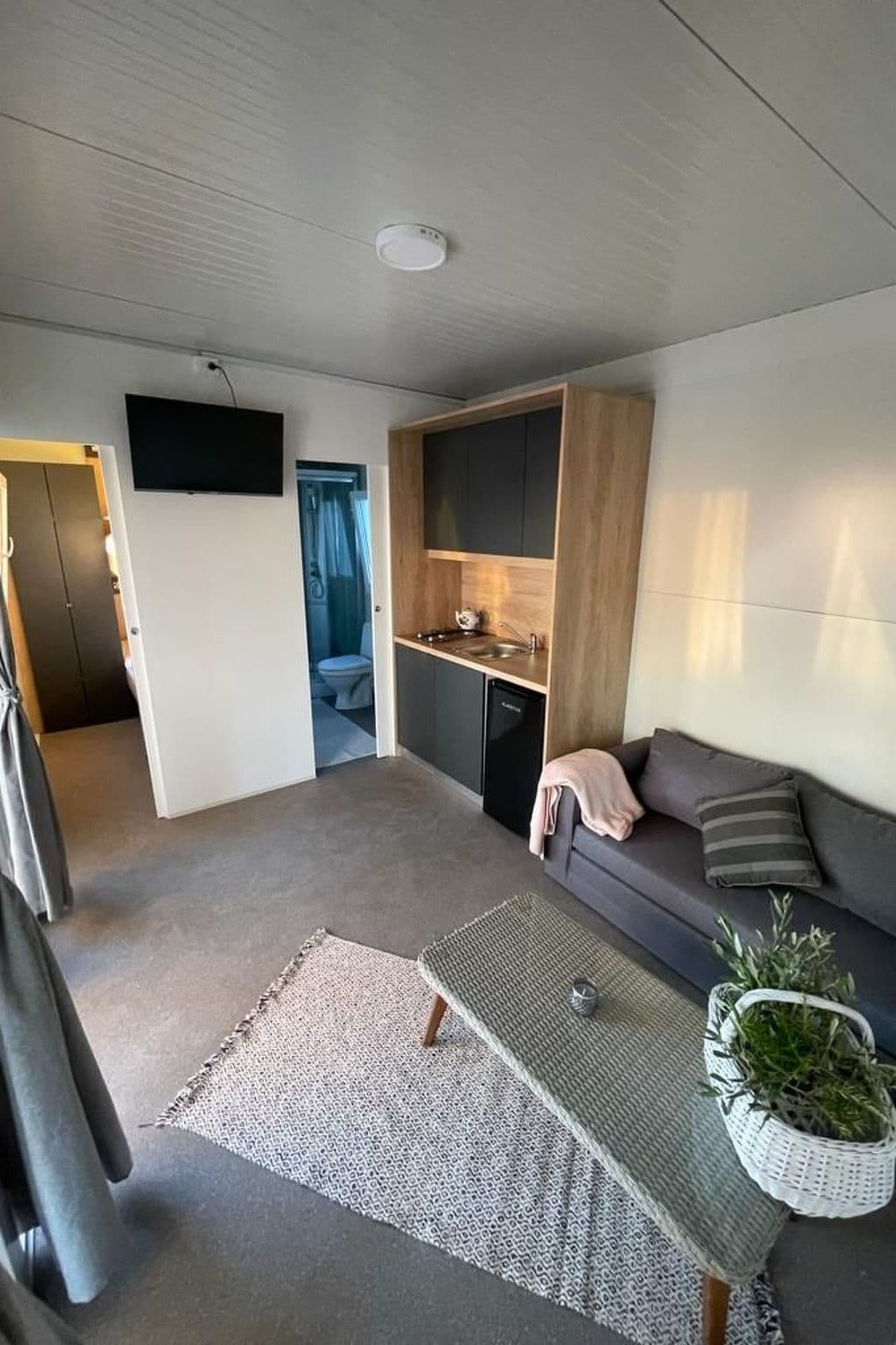Gallery Image 6