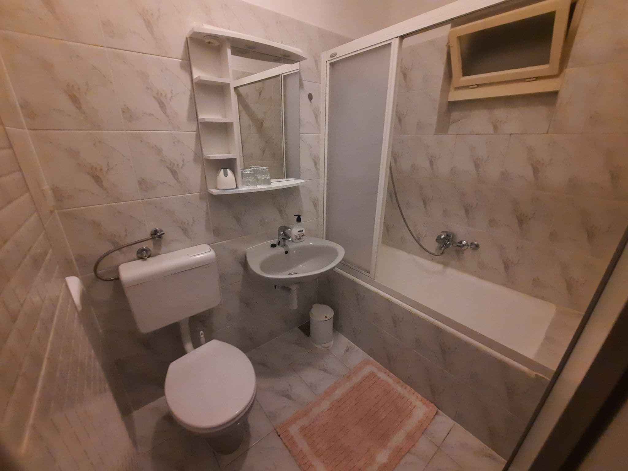 Gallery Image 17