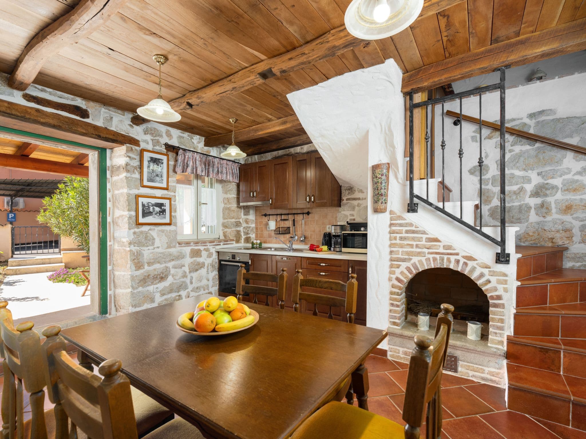 Kitchen / Dining Room