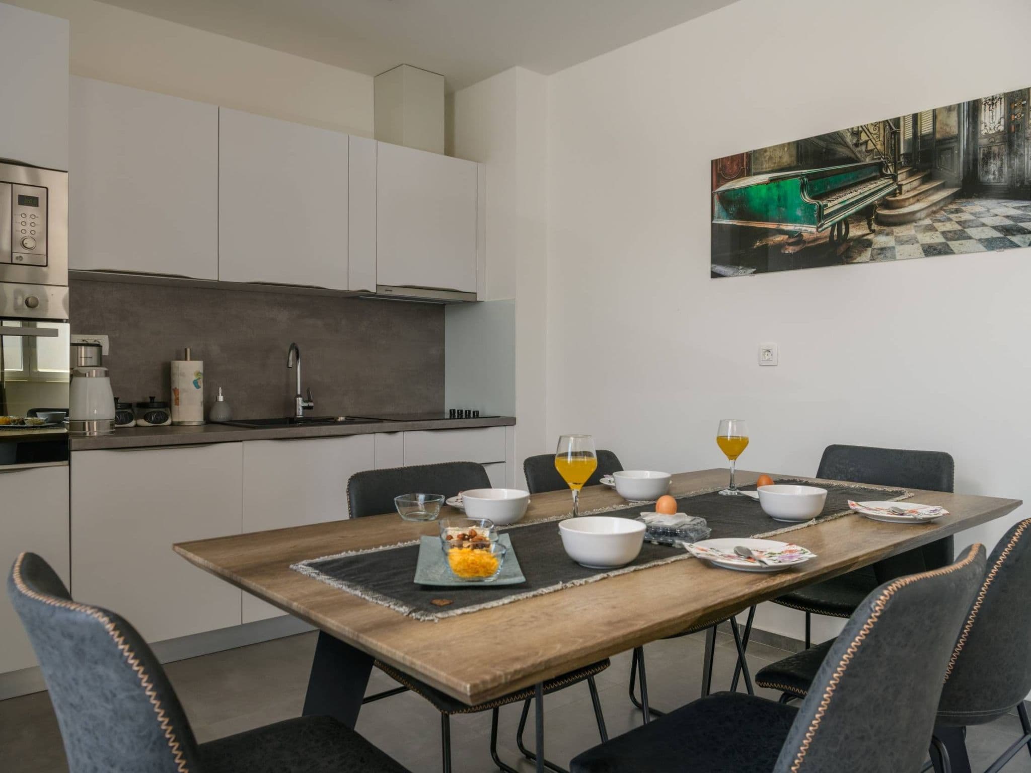 Kitchen / Dining Room