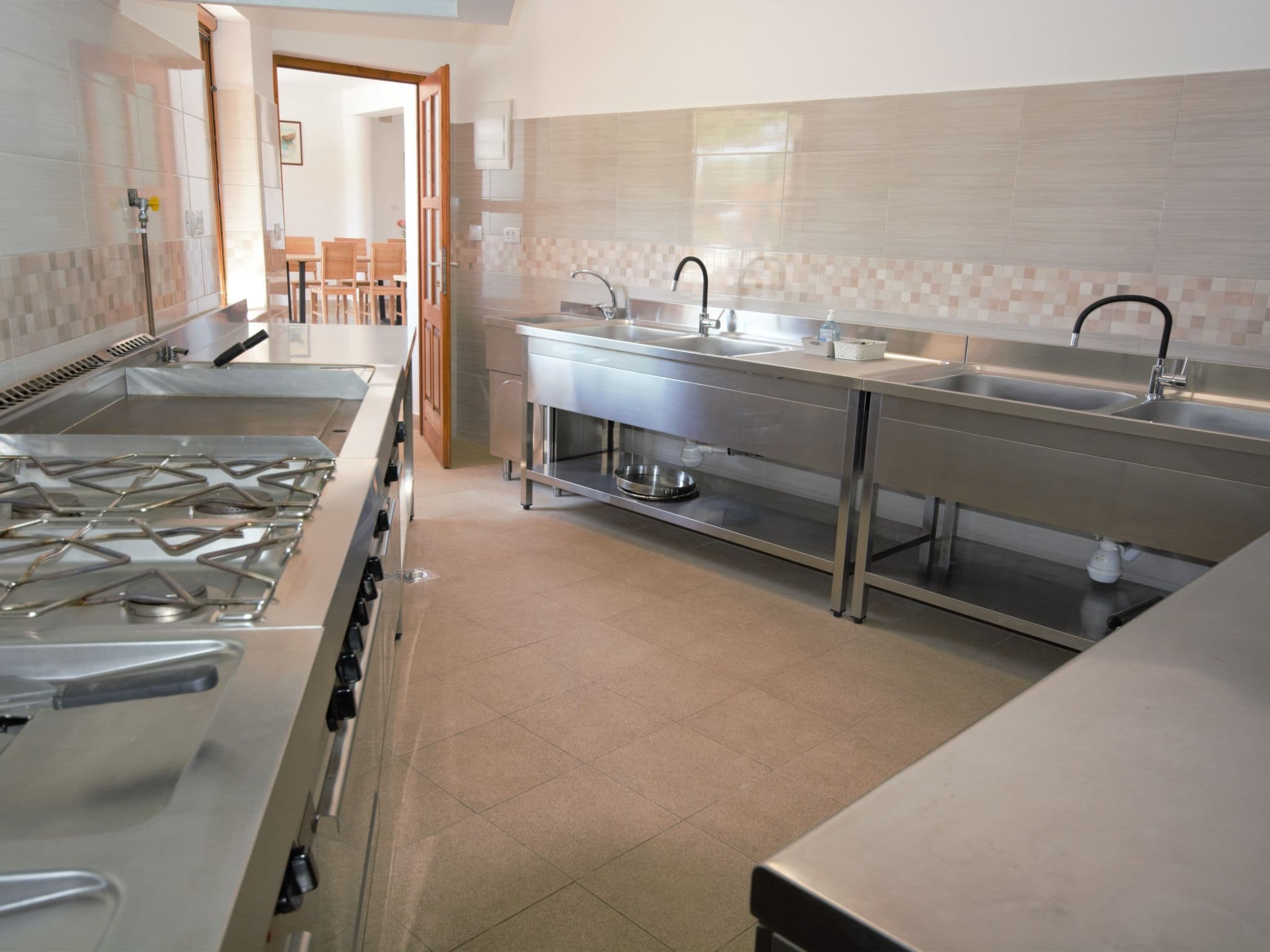 Kitchen / Dining Room