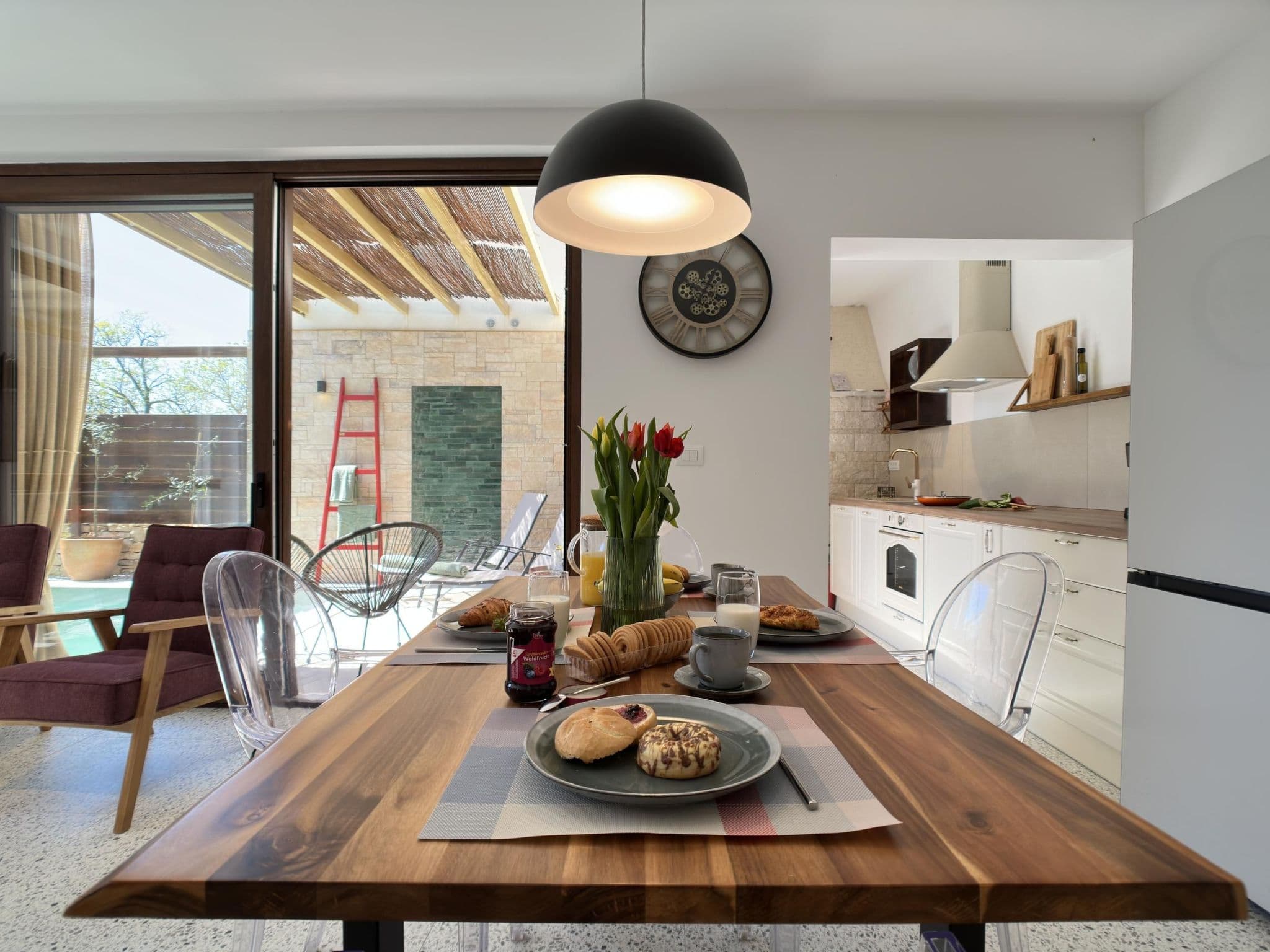 Kitchen / Dining Room