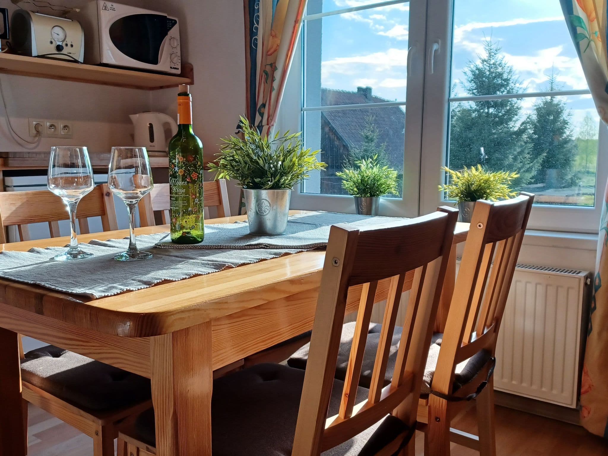 Kitchen / Dining Room