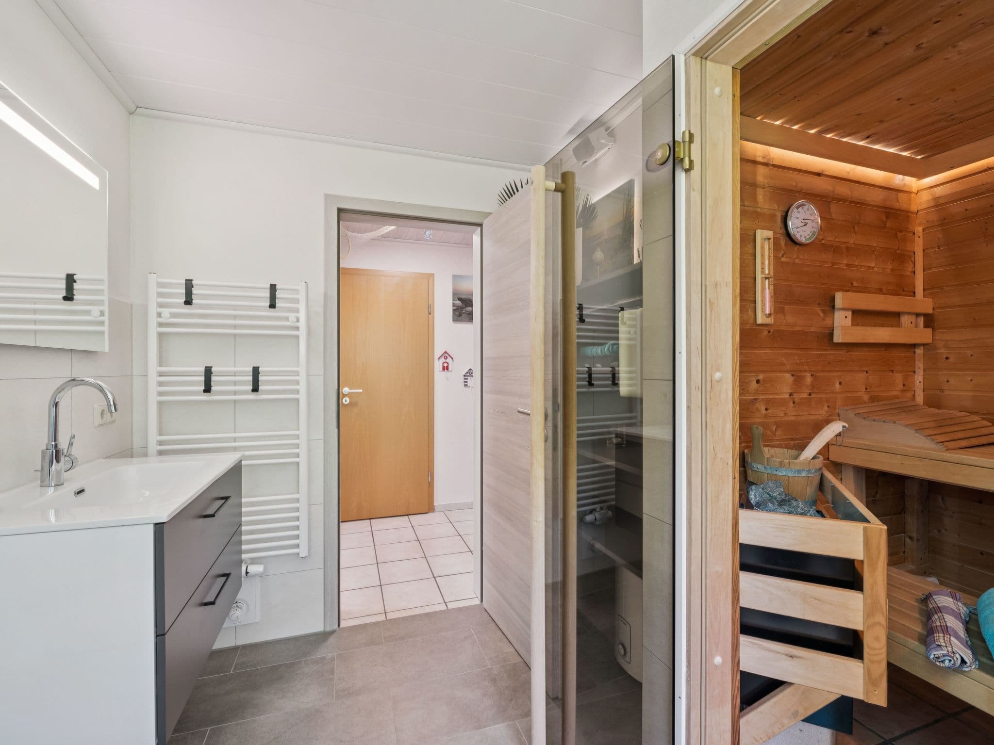 Bathroom / Wellness