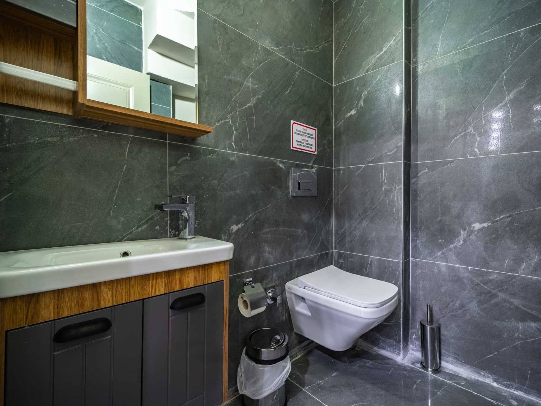 Bathroom / Wellness