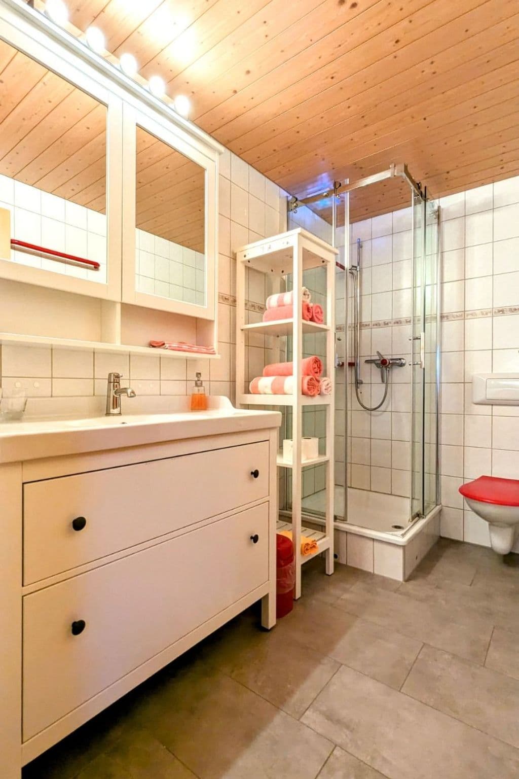 Bathroom / Wellness