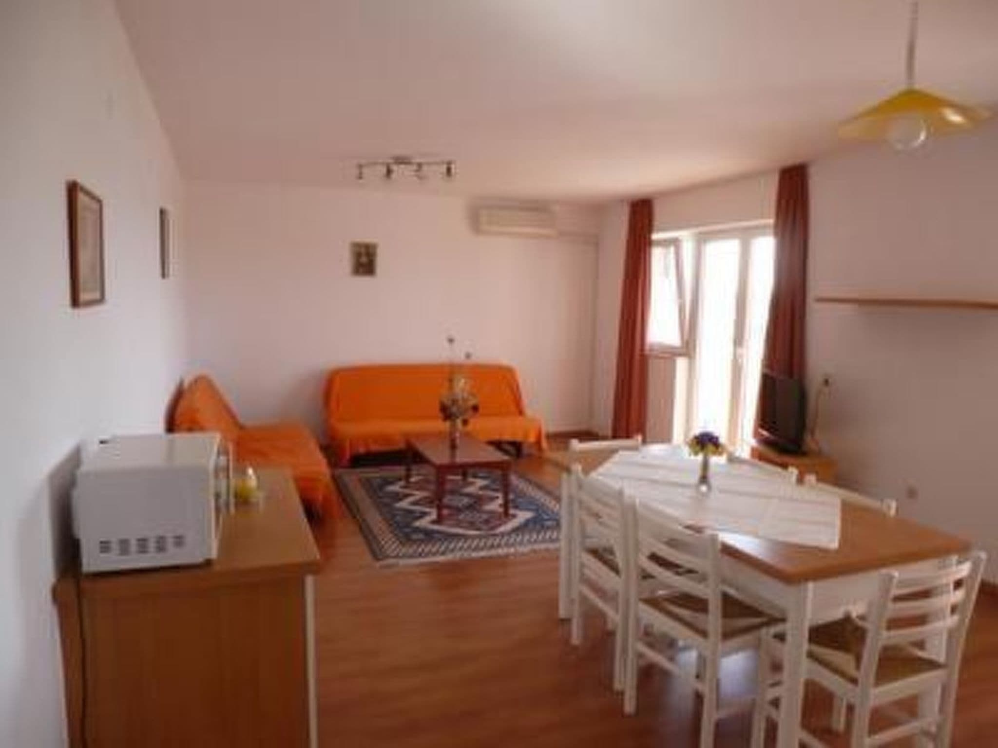Gallery Image 15