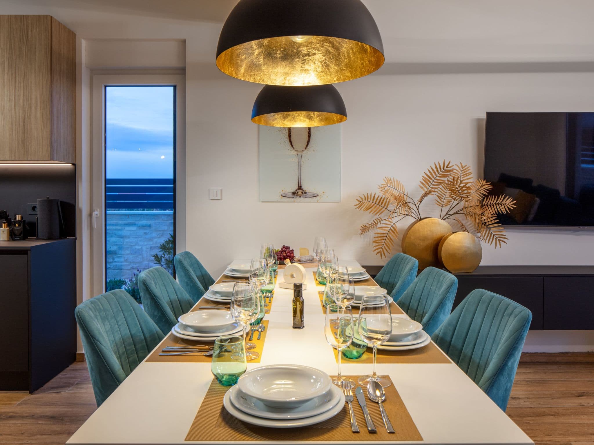 Kitchen / Dining Room
