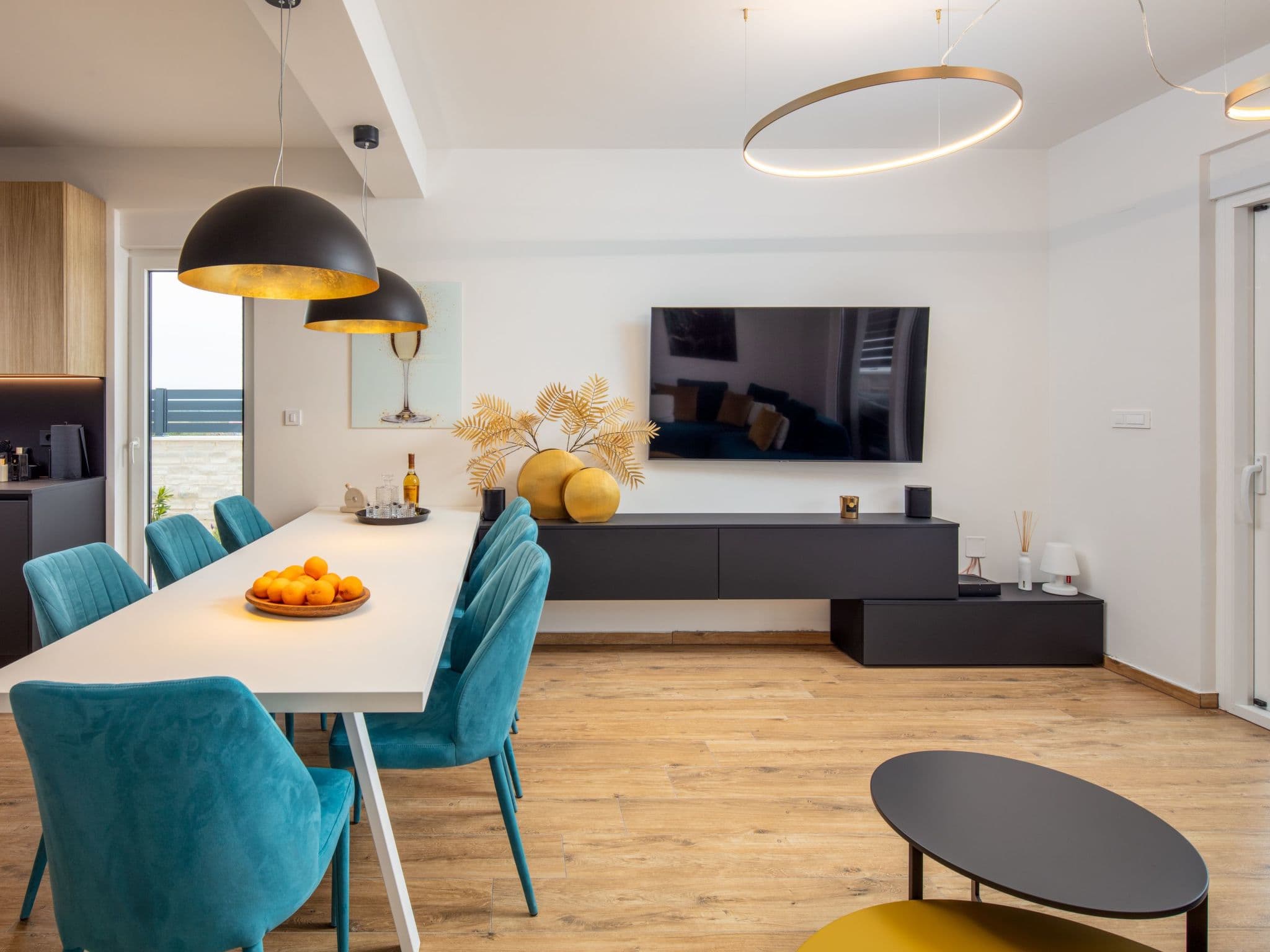 Kitchen / Dining Room