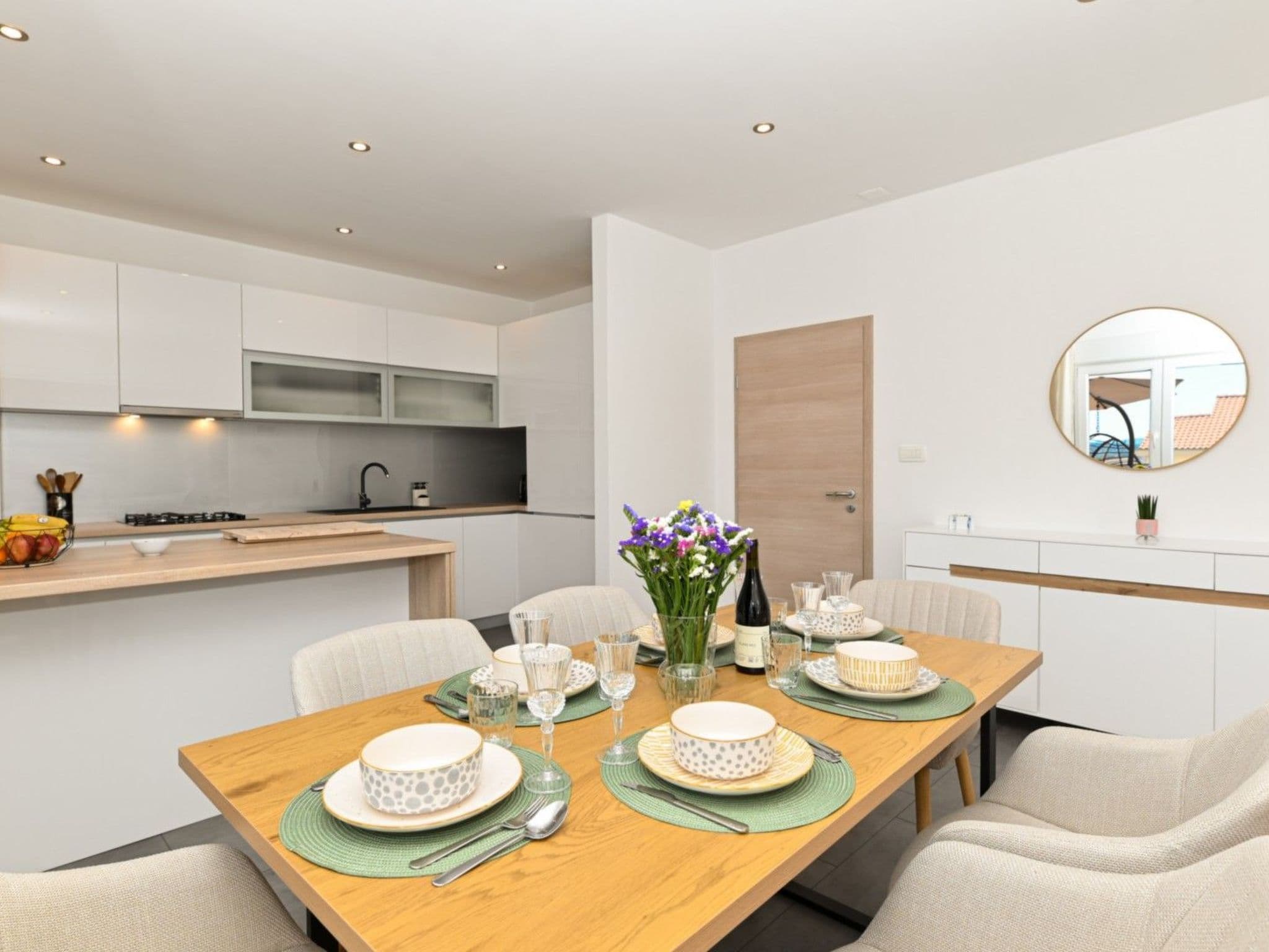 Kitchen / Dining Room