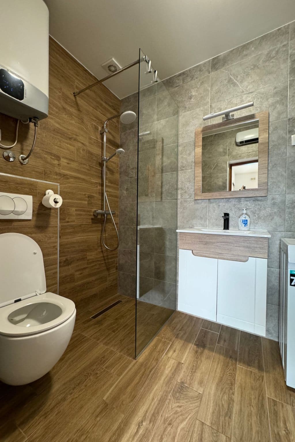 Bathroom / Wellness