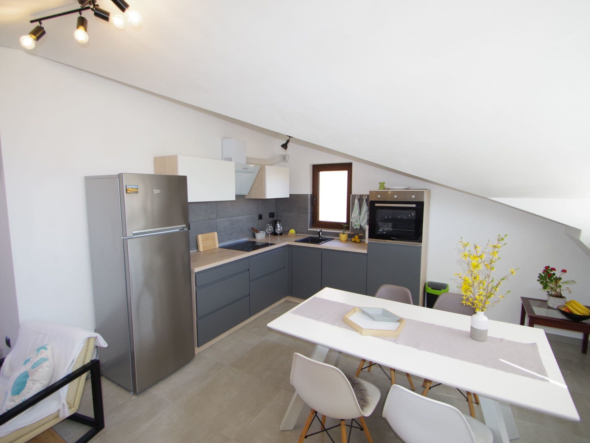 Kitchen / Dining Room