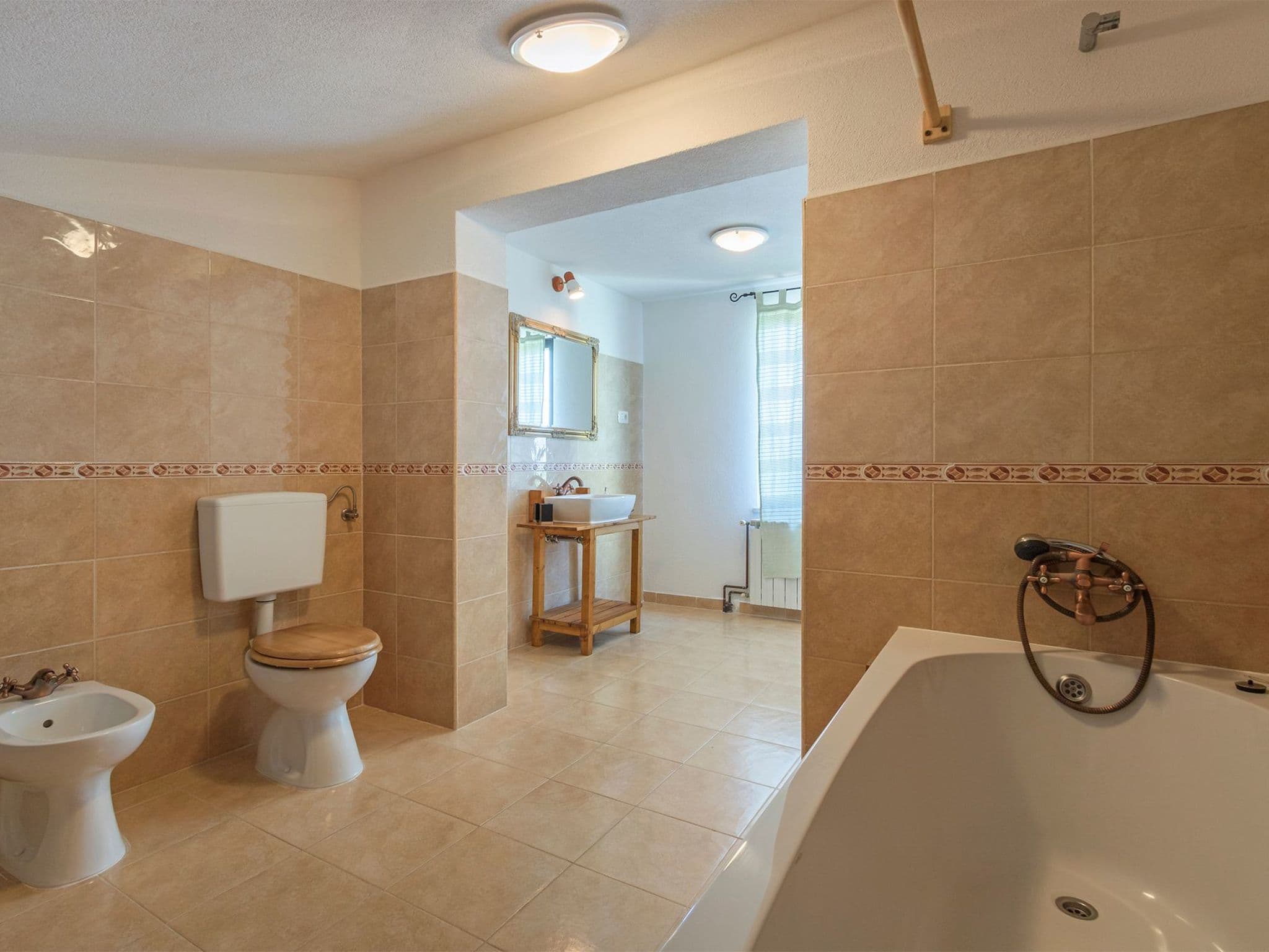 Bathroom / Wellness