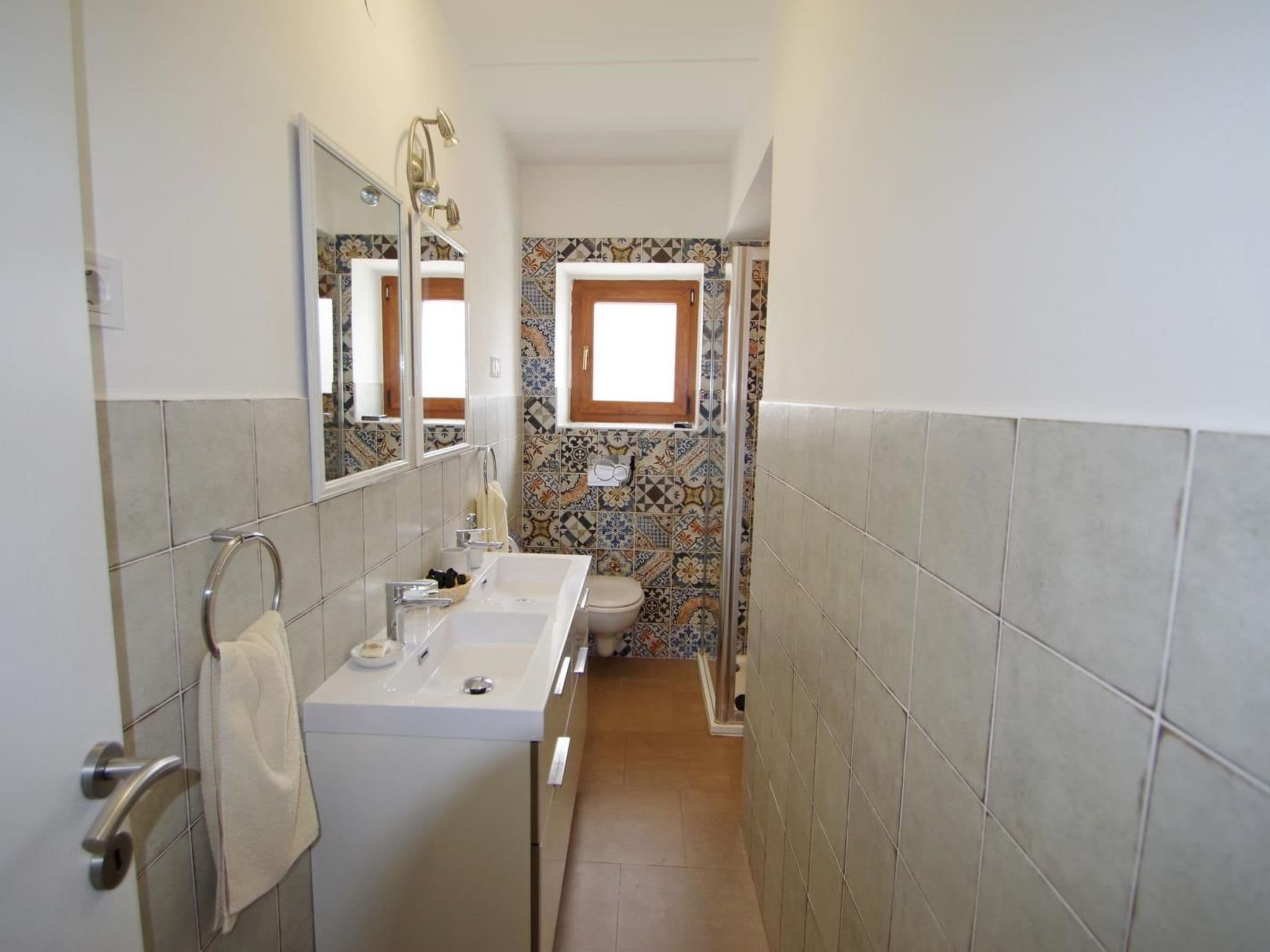 Gallery Image 22