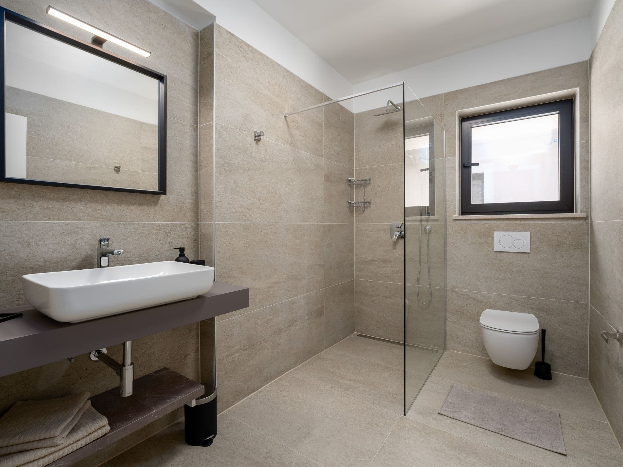 Gallery Image 35
