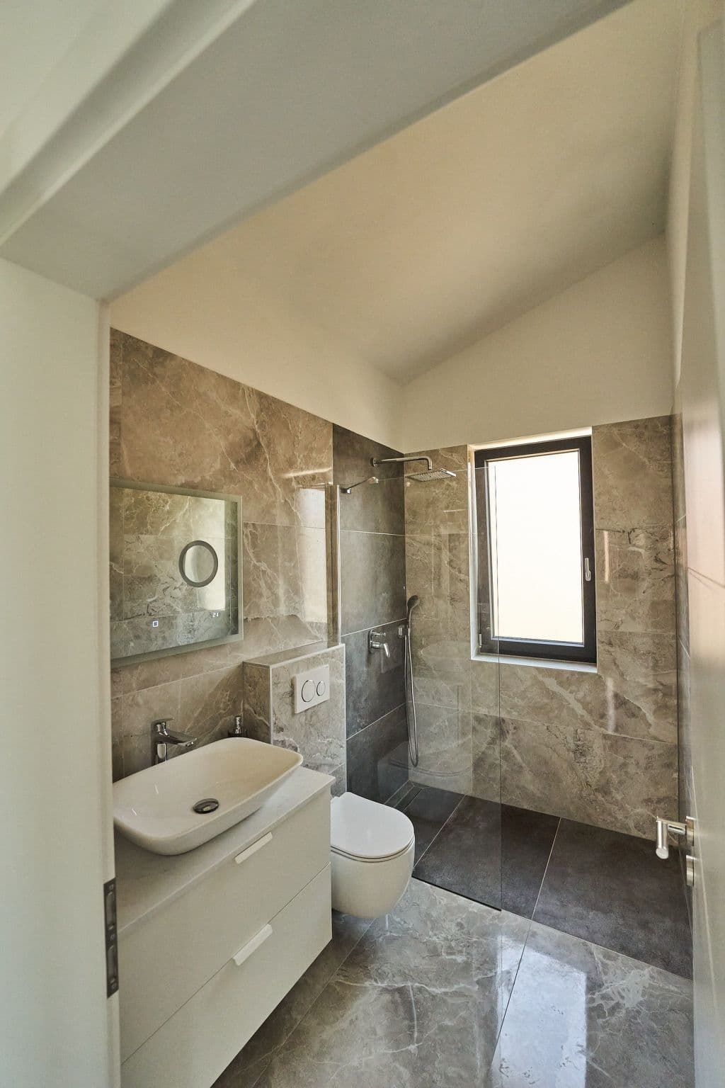 Gallery Image 29