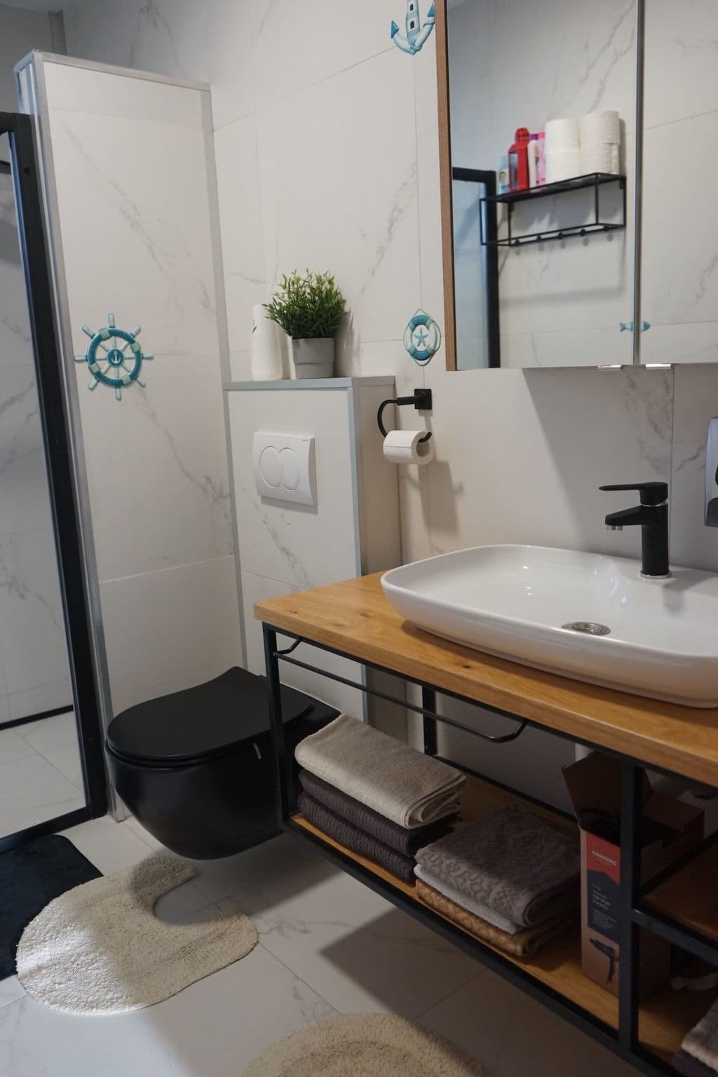 Bathroom / Wellness