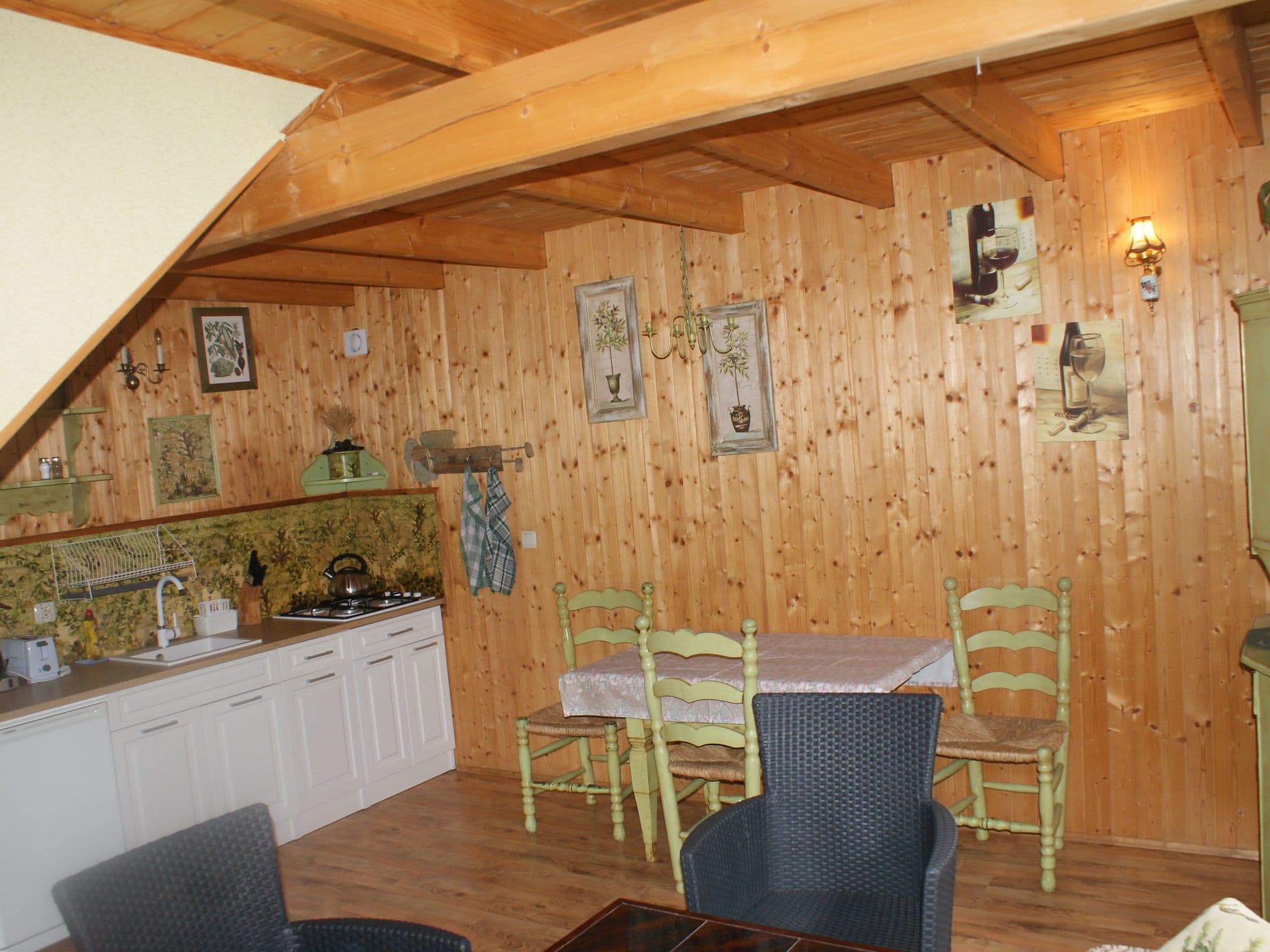 Kitchen / Dining Room