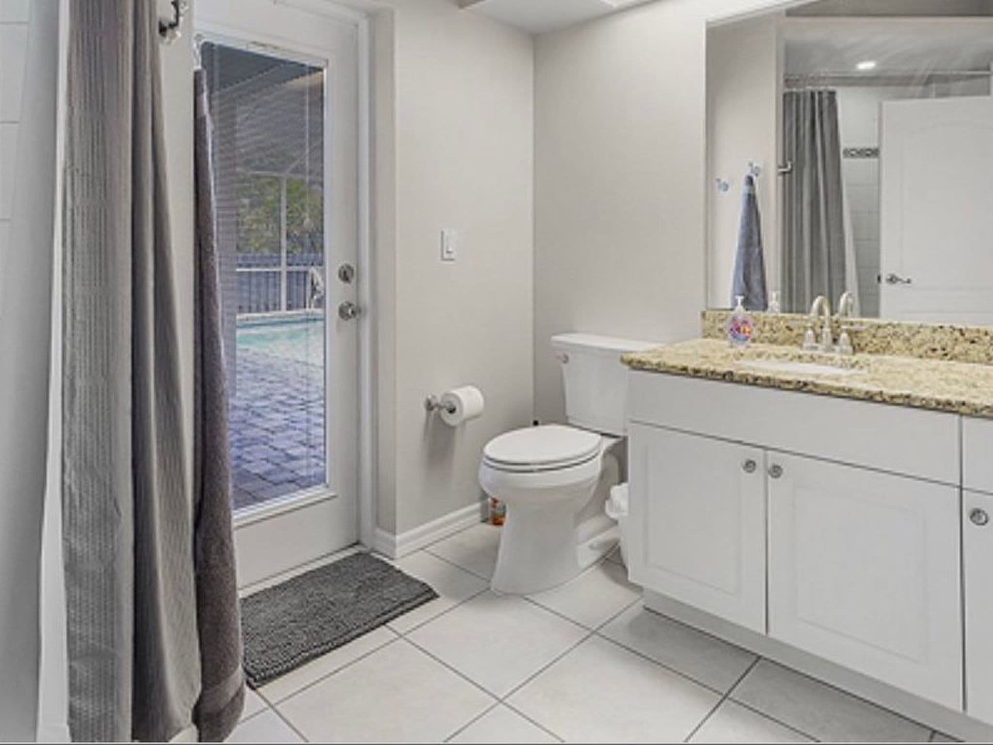 Bathroom / Wellness