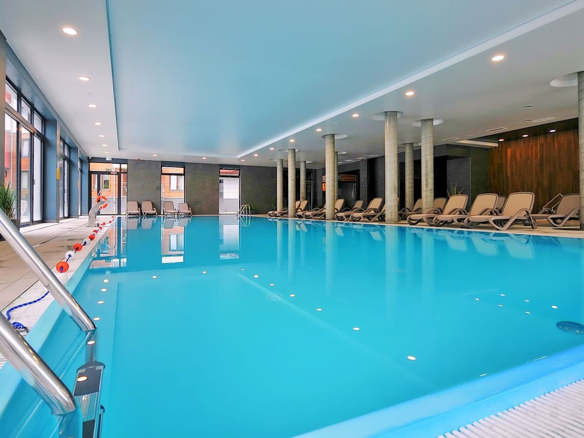 Pool Indoor