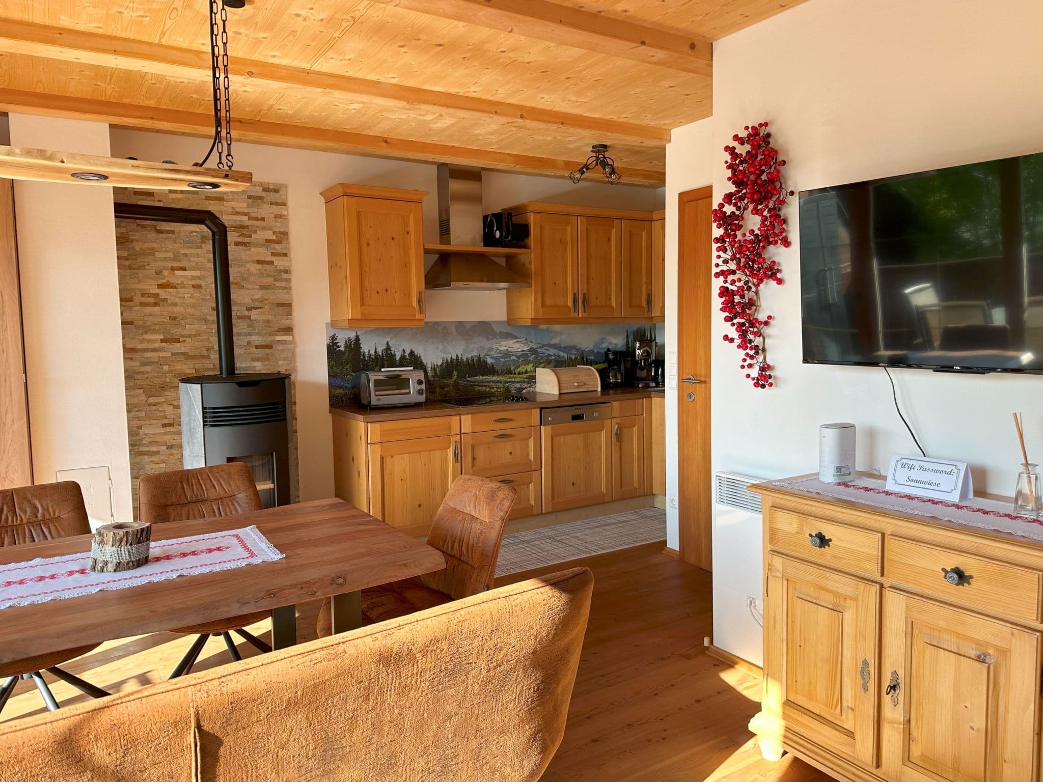 Kitchen / Dining Room