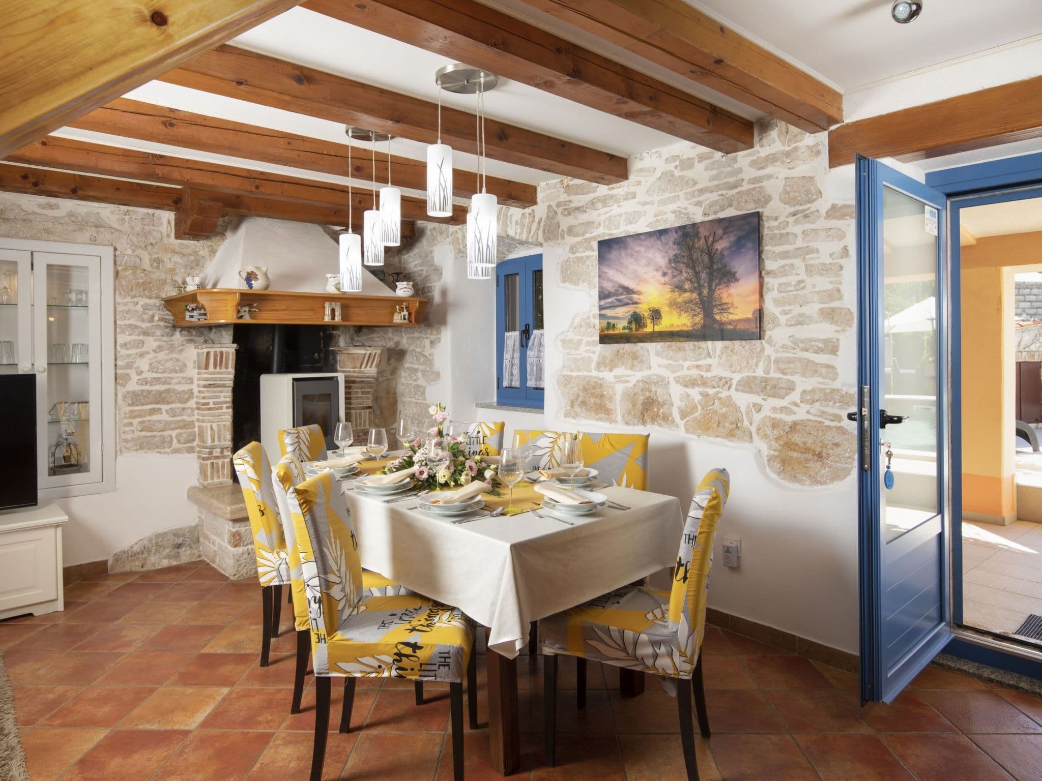 Kitchen / Dining Room